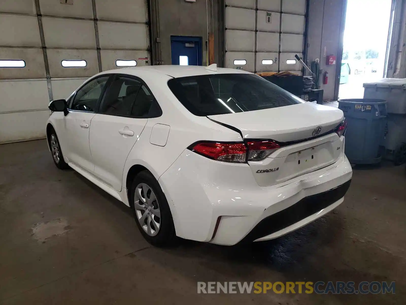 3 Photograph of a damaged car 5YFEPRAE8LP090279 TOYOTA COROLLA 2020