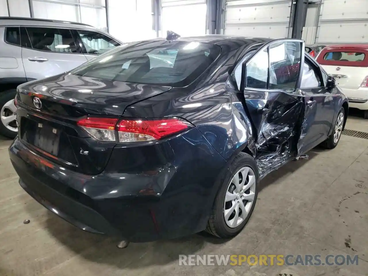 4 Photograph of a damaged car 5YFEPRAE8LP090668 TOYOTA COROLLA 2020