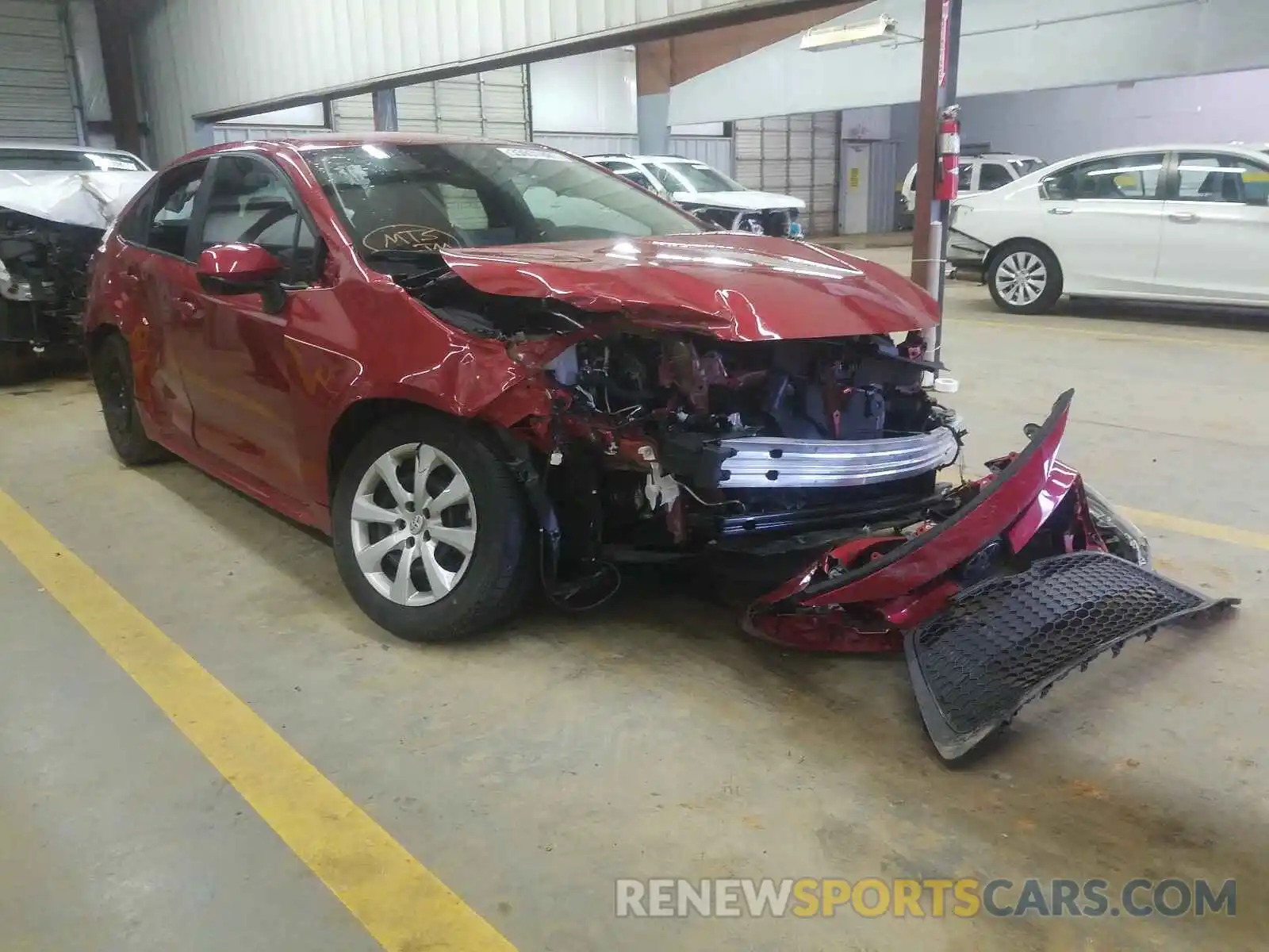 1 Photograph of a damaged car 5YFEPRAE8LP091061 TOYOTA COROLLA 2020