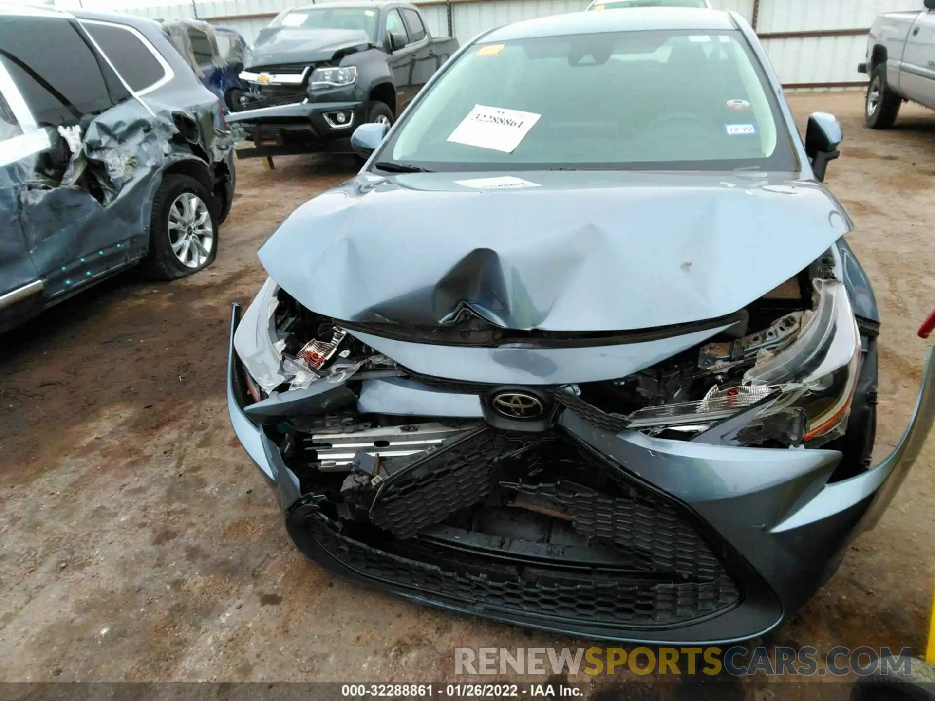 6 Photograph of a damaged car 5YFEPRAE8LP091108 TOYOTA COROLLA 2020