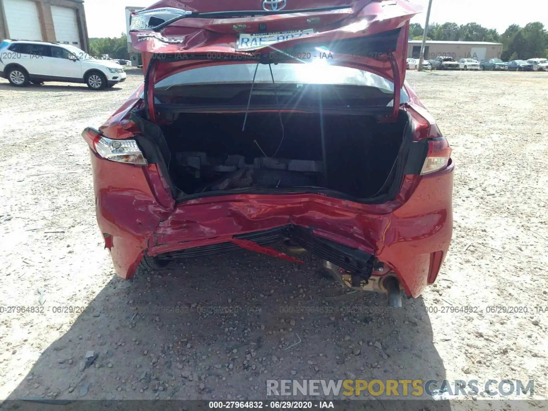 6 Photograph of a damaged car 5YFEPRAE8LP092100 TOYOTA COROLLA 2020