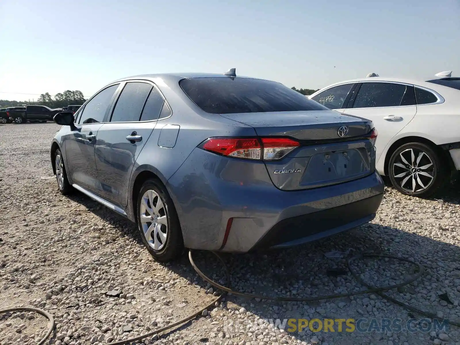 3 Photograph of a damaged car 5YFEPRAE8LP093750 TOYOTA COROLLA 2020