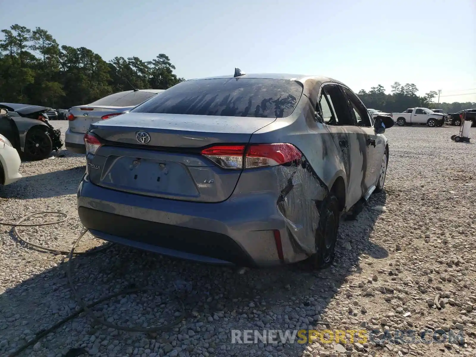 4 Photograph of a damaged car 5YFEPRAE8LP093750 TOYOTA COROLLA 2020