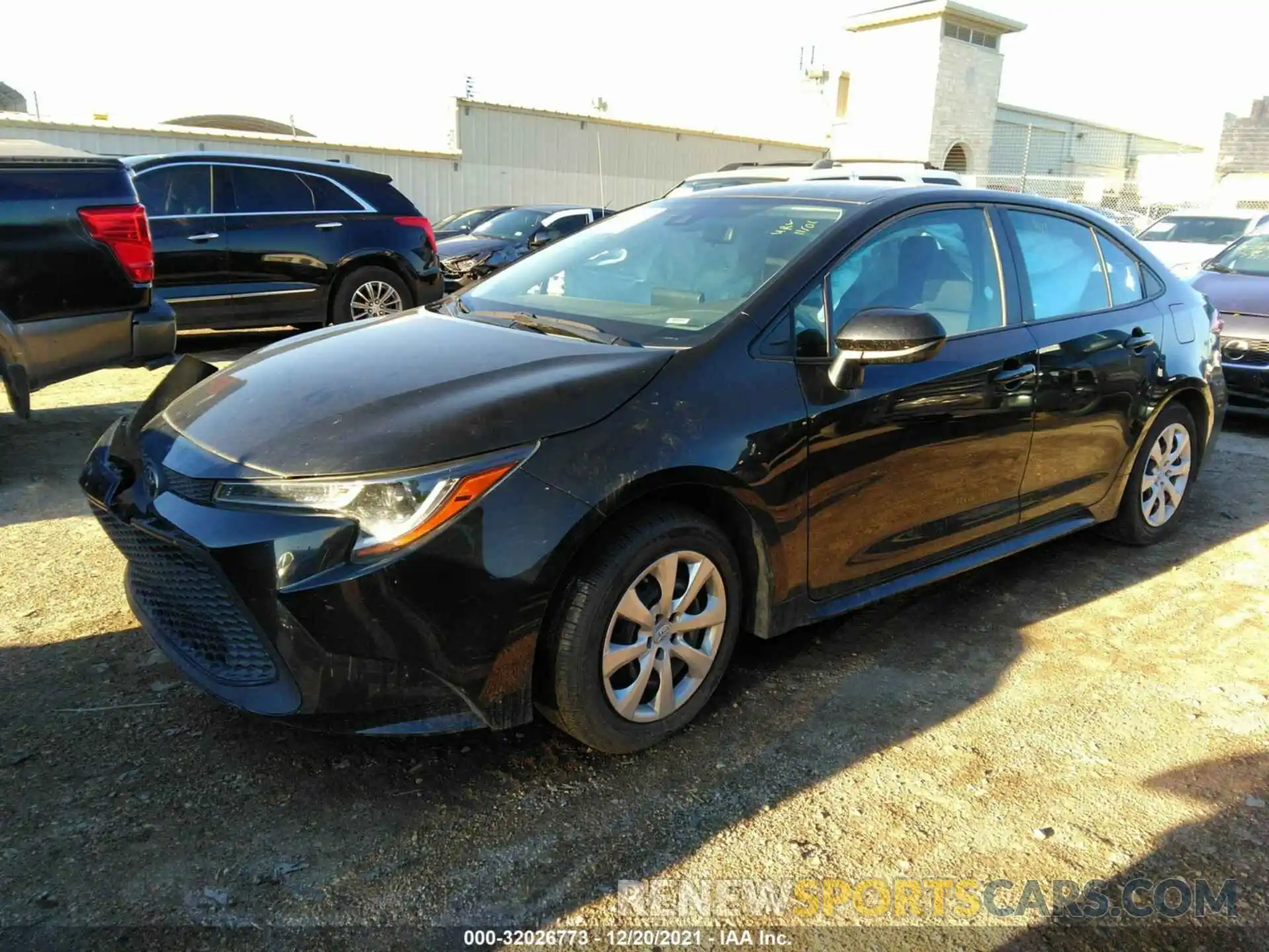 2 Photograph of a damaged car 5YFEPRAE8LP094087 TOYOTA COROLLA 2020