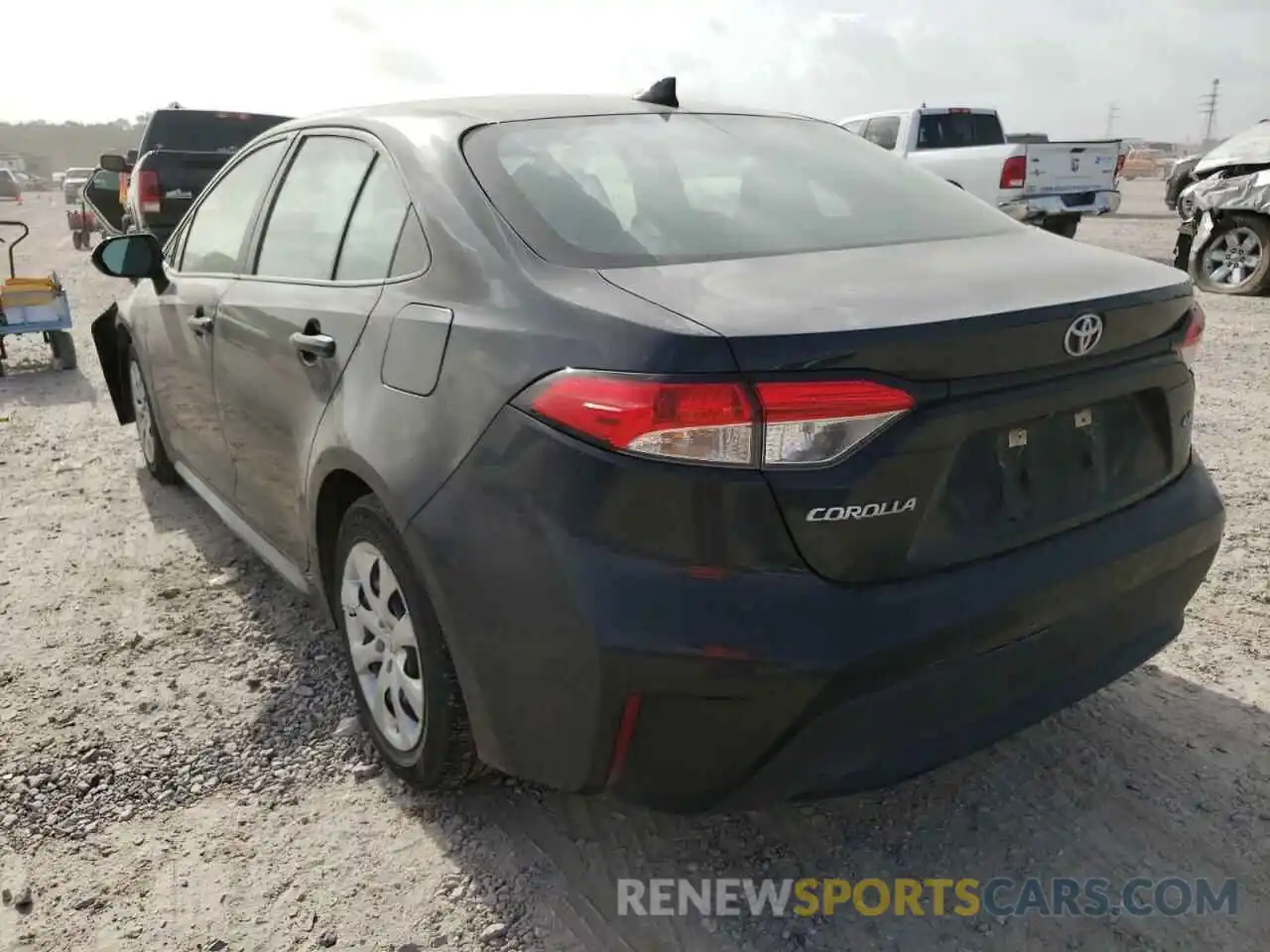 3 Photograph of a damaged car 5YFEPRAE8LP095126 TOYOTA COROLLA 2020