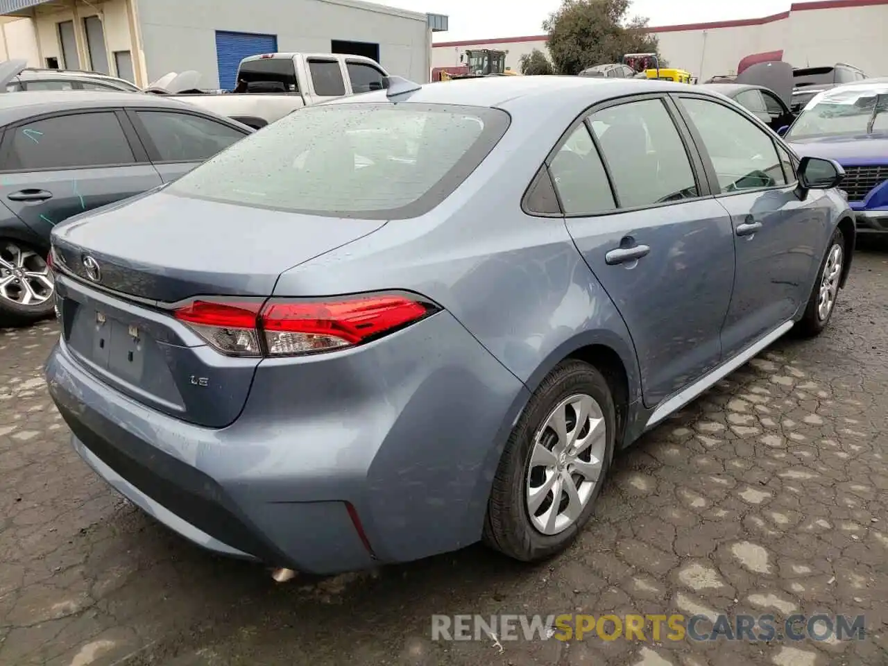 4 Photograph of a damaged car 5YFEPRAE8LP095577 TOYOTA COROLLA 2020