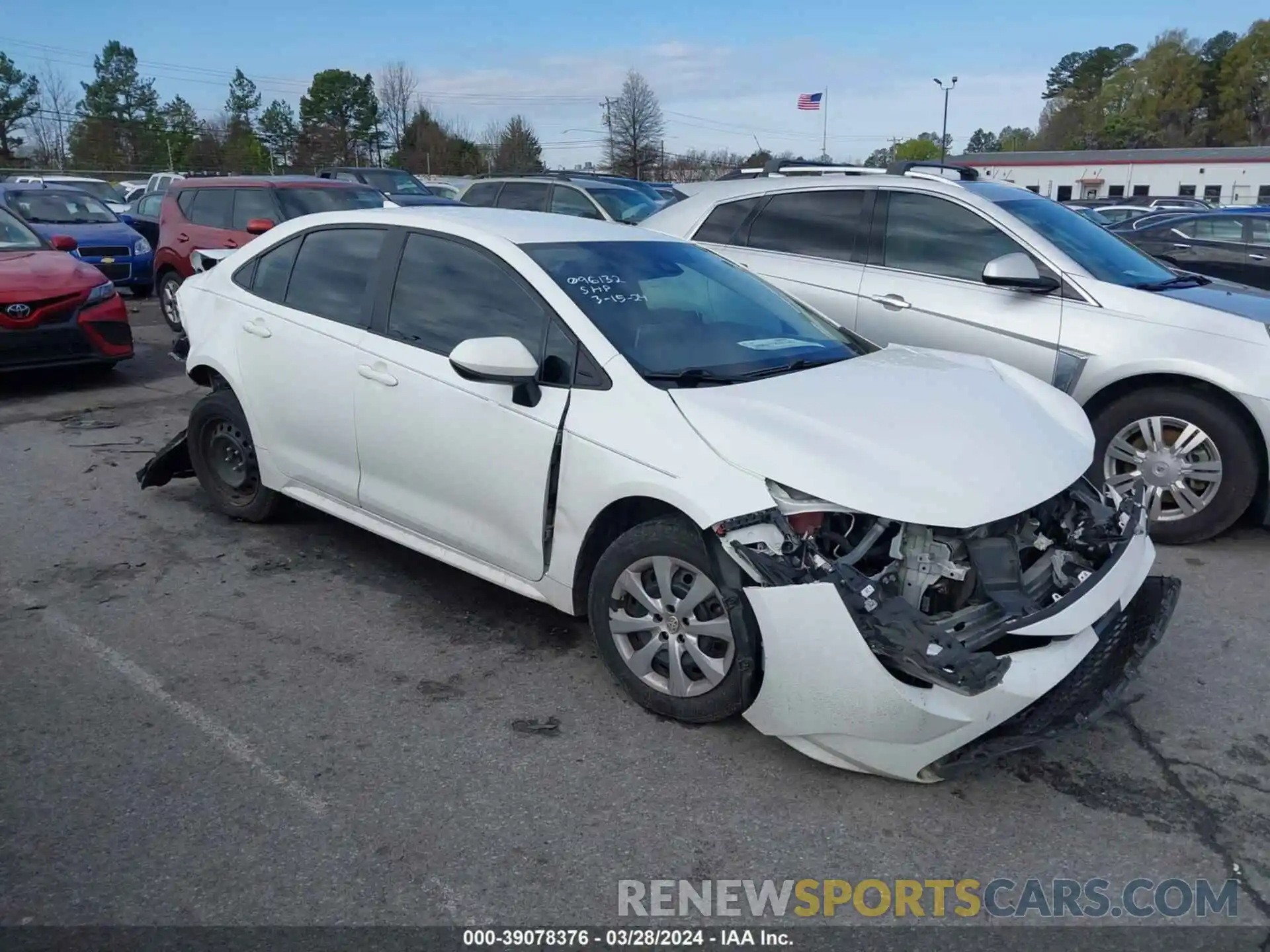 1 Photograph of a damaged car 5YFEPRAE8LP096132 TOYOTA COROLLA 2020