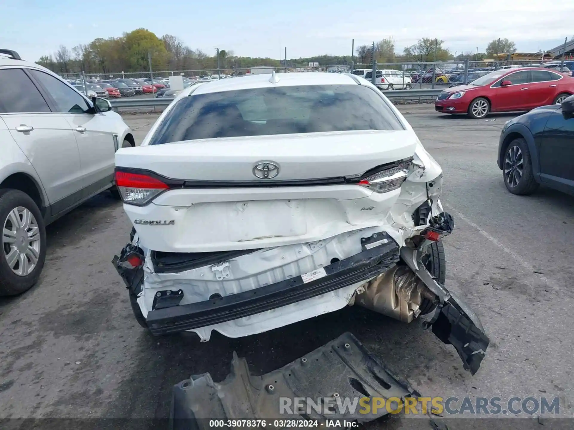 16 Photograph of a damaged car 5YFEPRAE8LP096132 TOYOTA COROLLA 2020