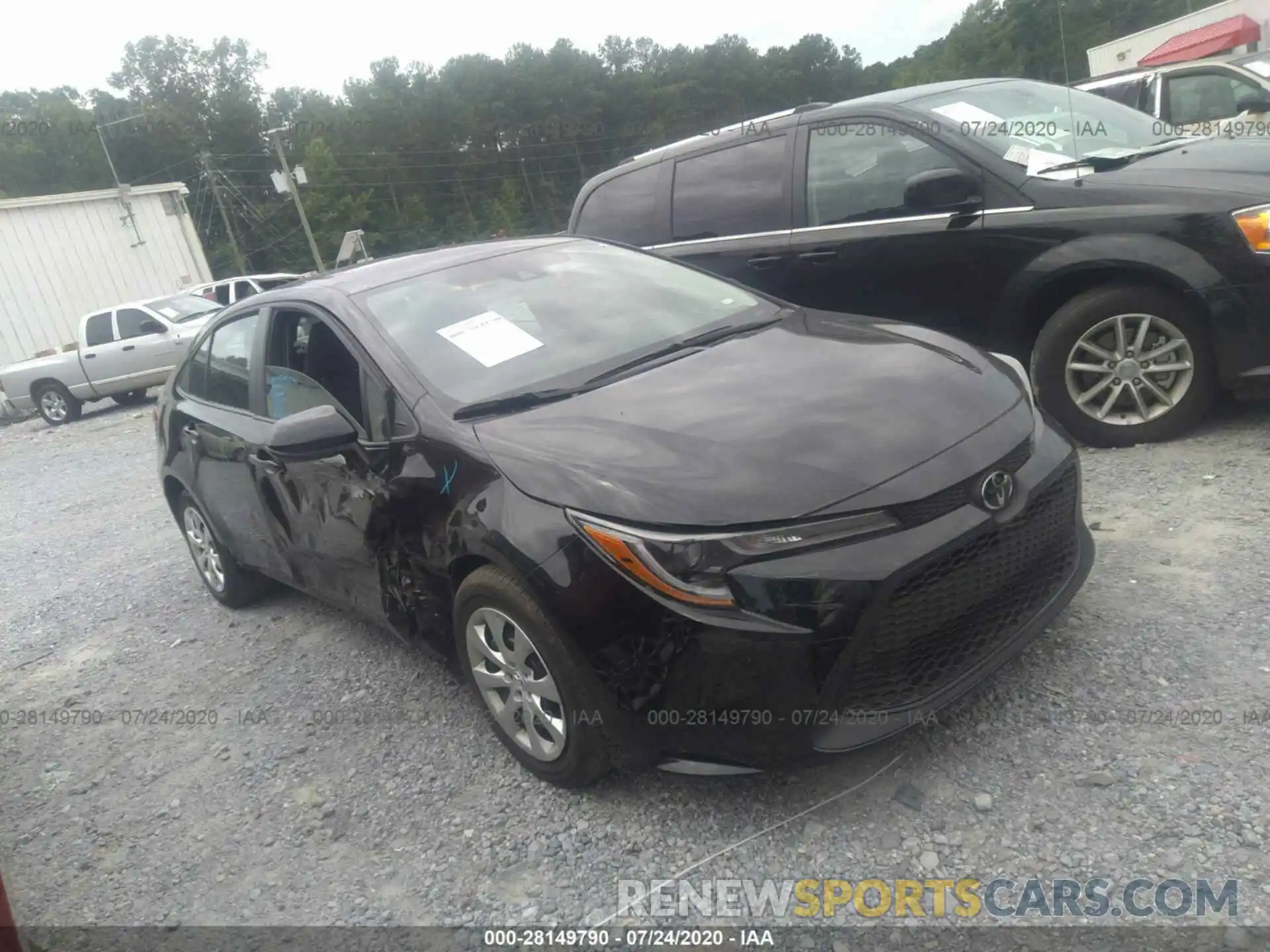 1 Photograph of a damaged car 5YFEPRAE8LP096468 TOYOTA COROLLA 2020