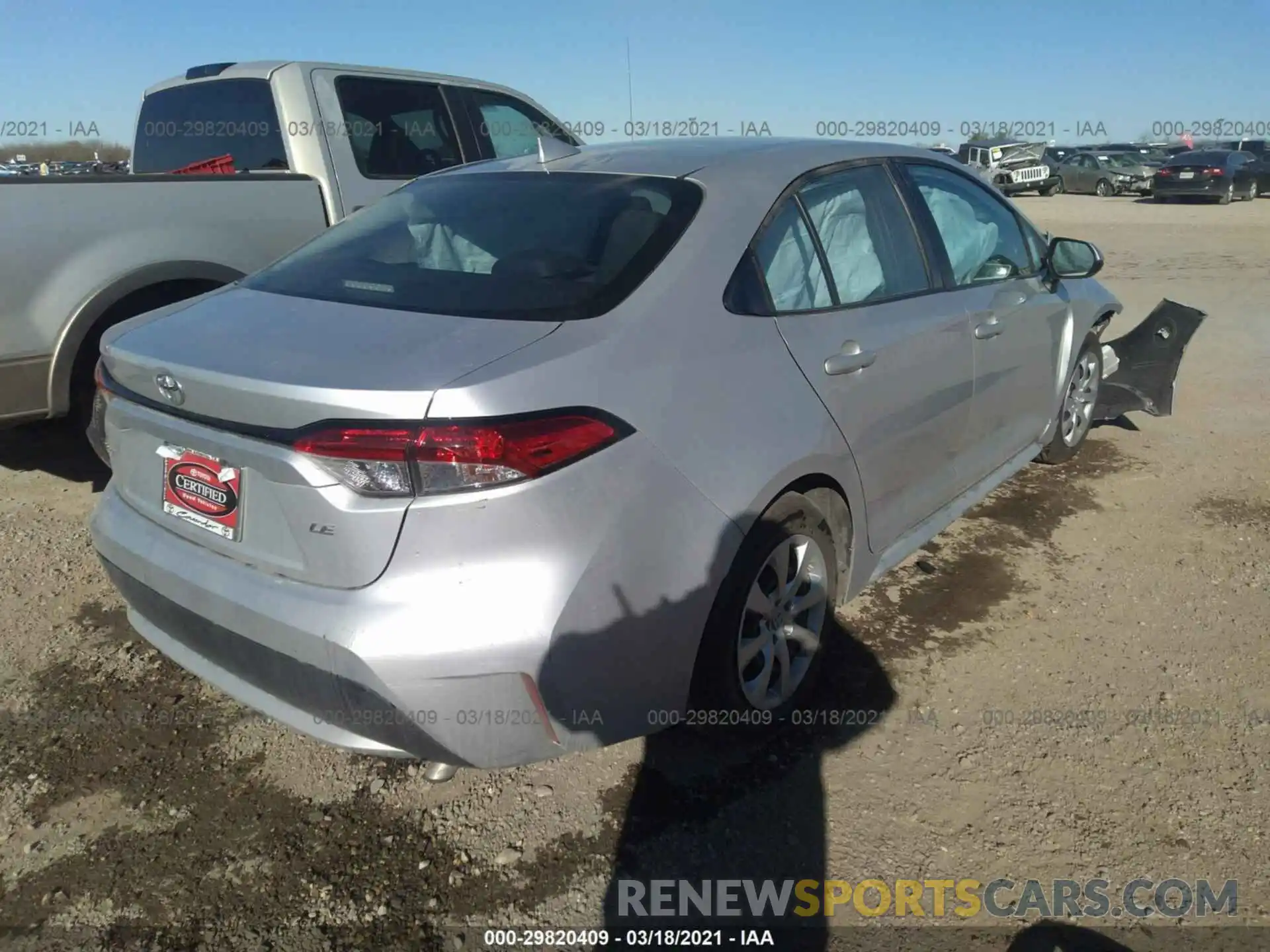 4 Photograph of a damaged car 5YFEPRAE8LP096860 TOYOTA COROLLA 2020