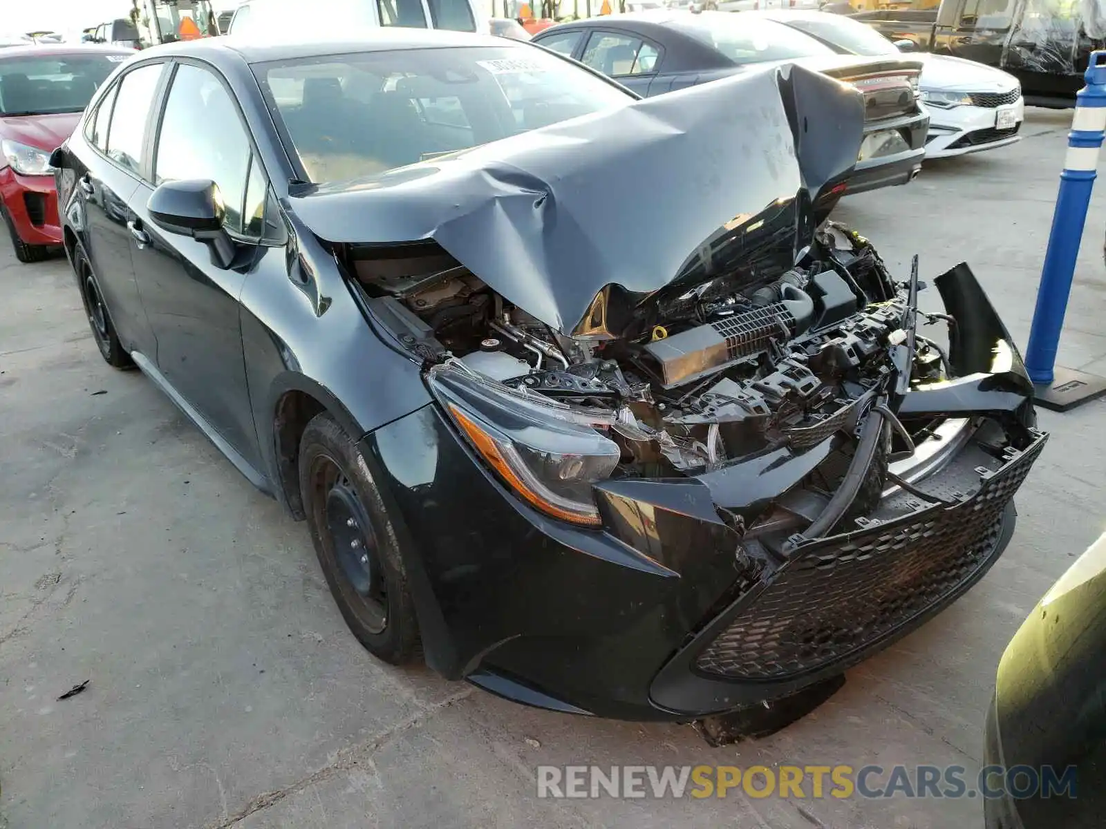 1 Photograph of a damaged car 5YFEPRAE8LP097099 TOYOTA COROLLA 2020