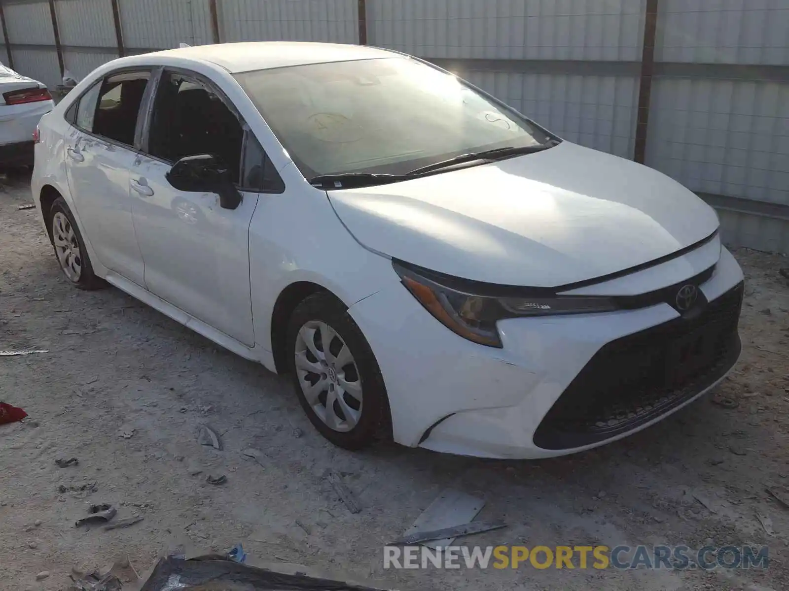 1 Photograph of a damaged car 5YFEPRAE8LP097183 TOYOTA COROLLA 2020