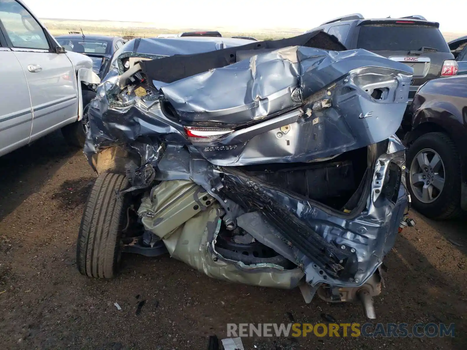 9 Photograph of a damaged car 5YFEPRAE8LP098222 TOYOTA COROLLA 2020