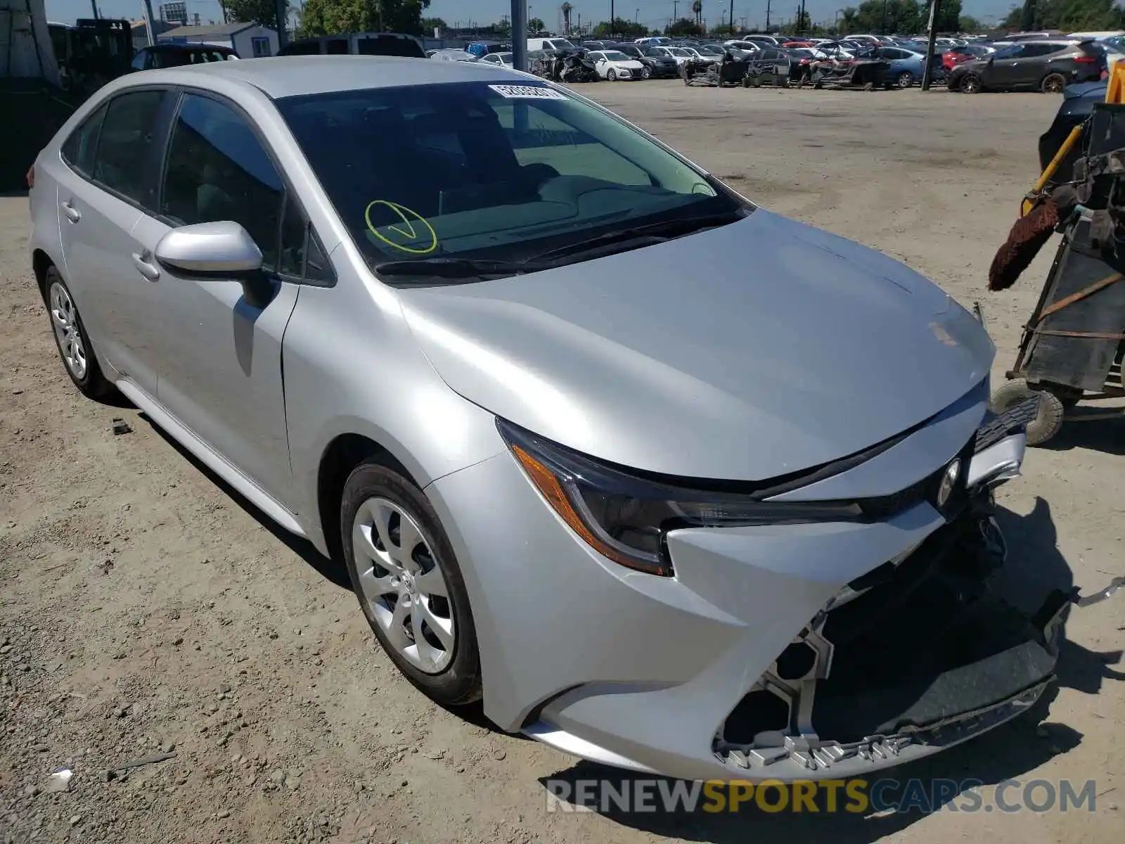 1 Photograph of a damaged car 5YFEPRAE8LP098253 TOYOTA COROLLA 2020