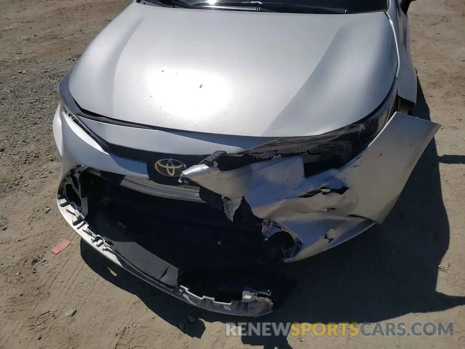 9 Photograph of a damaged car 5YFEPRAE8LP098253 TOYOTA COROLLA 2020