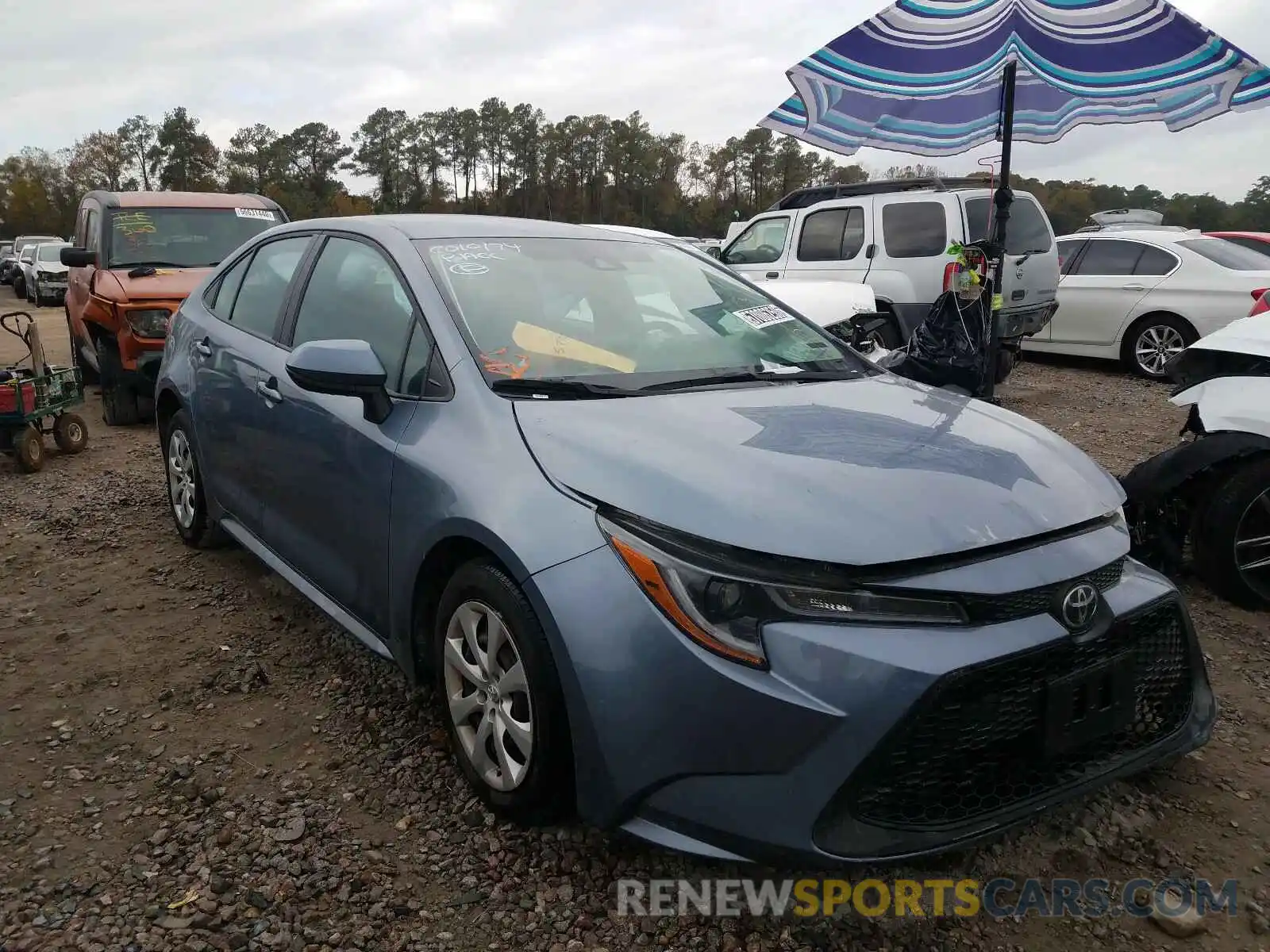 1 Photograph of a damaged car 5YFEPRAE8LP098768 TOYOTA COROLLA 2020