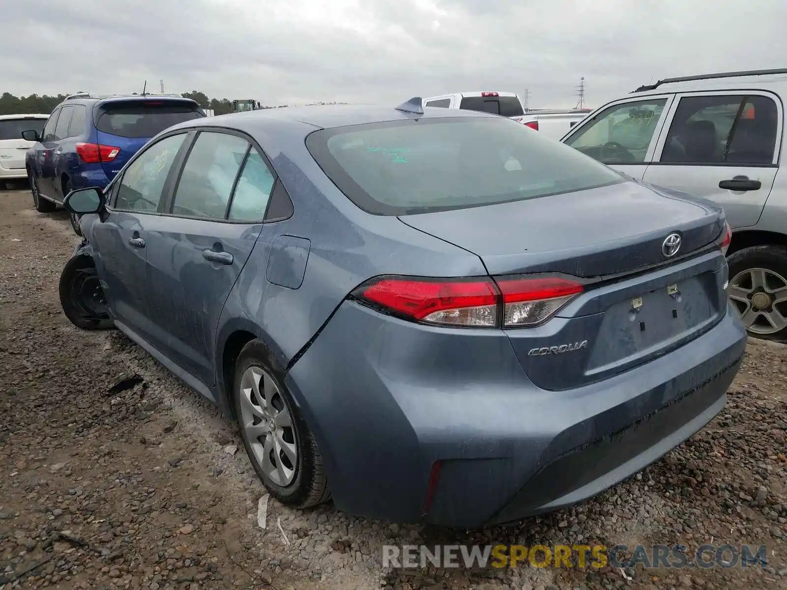 3 Photograph of a damaged car 5YFEPRAE8LP098768 TOYOTA COROLLA 2020