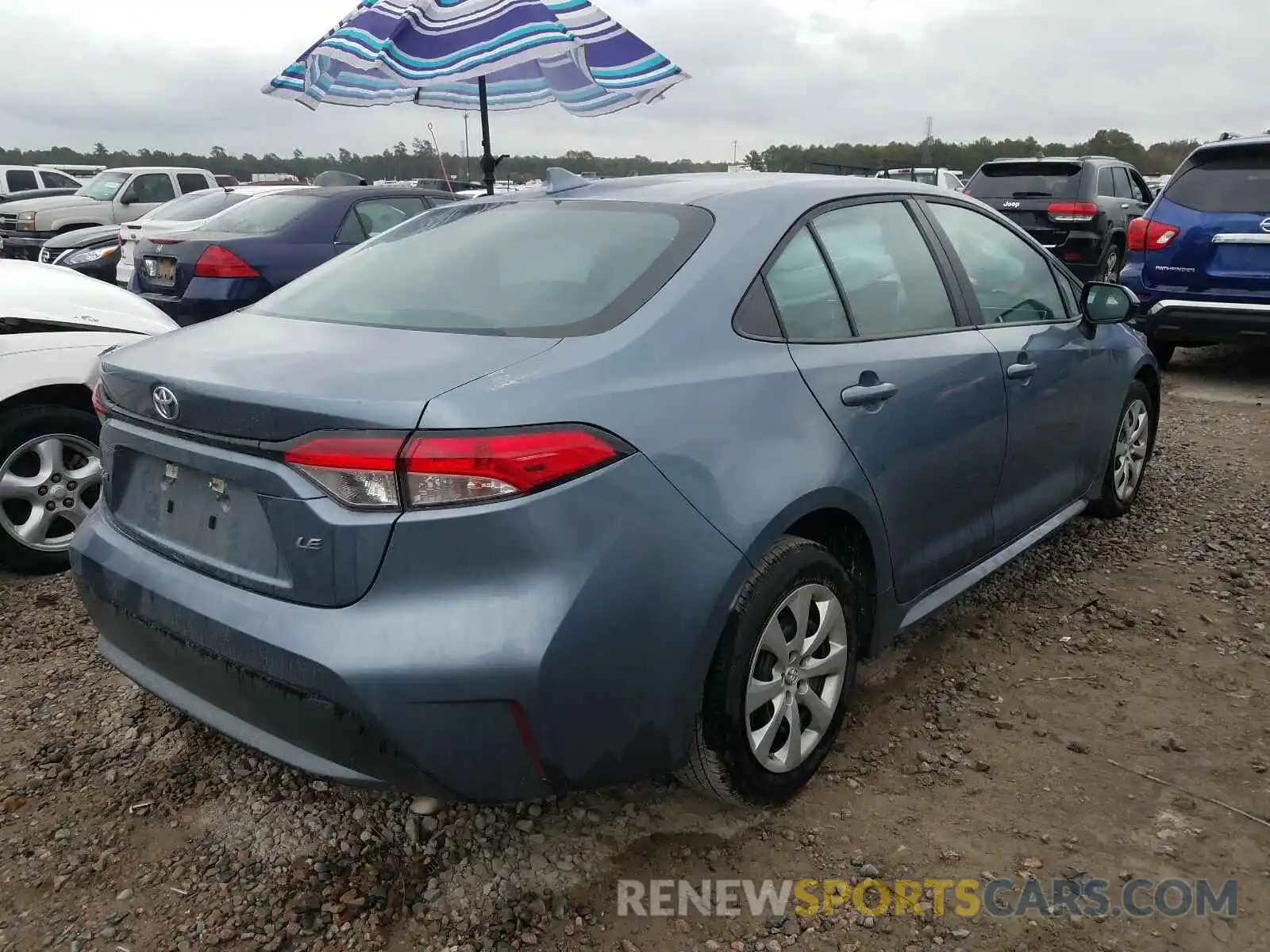 4 Photograph of a damaged car 5YFEPRAE8LP098768 TOYOTA COROLLA 2020