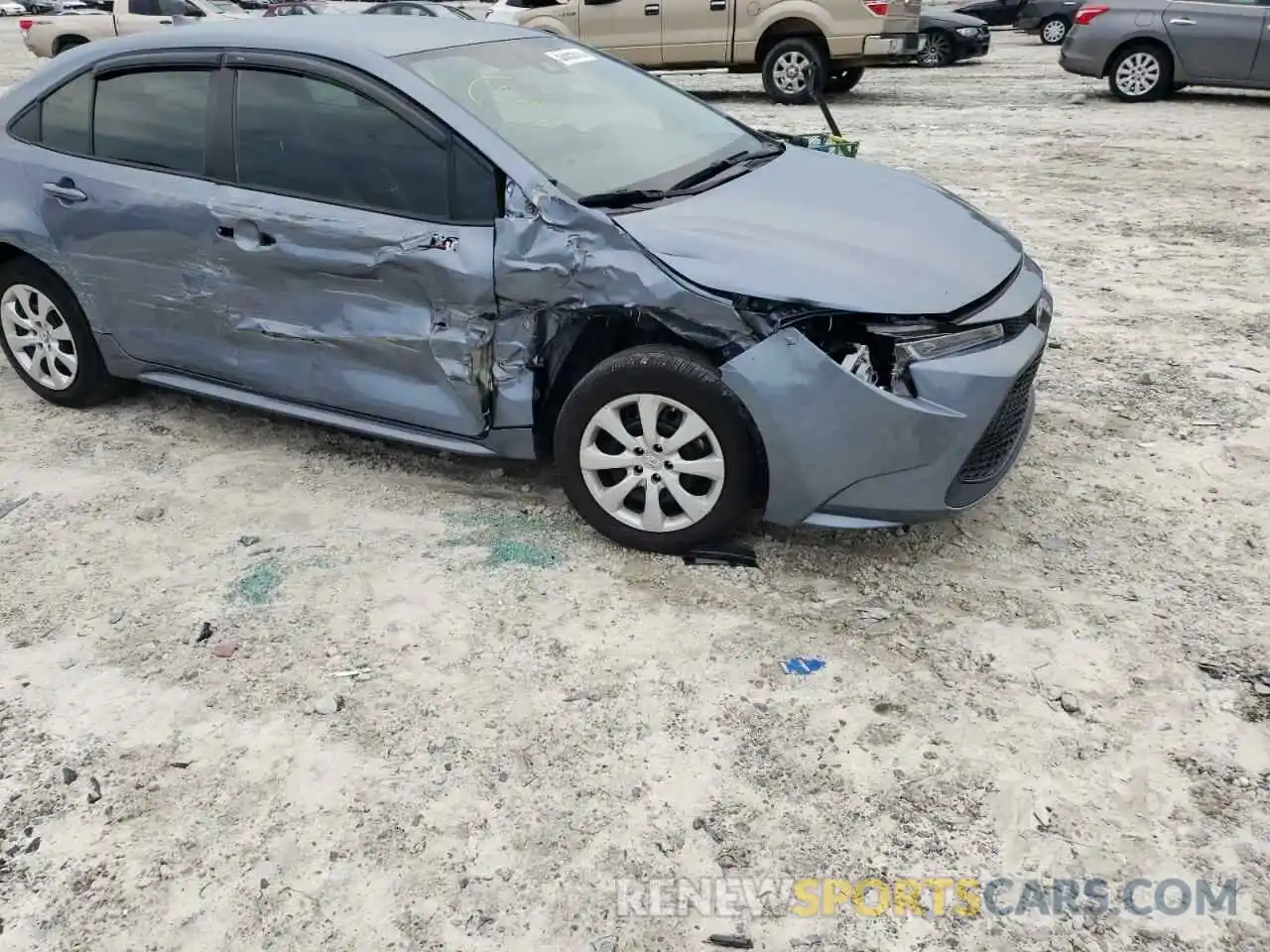 9 Photograph of a damaged car 5YFEPRAE8LP099788 TOYOTA COROLLA 2020