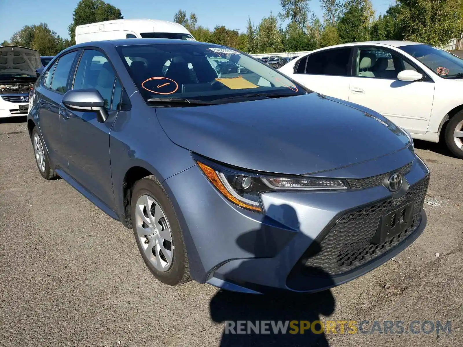 1 Photograph of a damaged car 5YFEPRAE8LP100731 TOYOTA COROLLA 2020