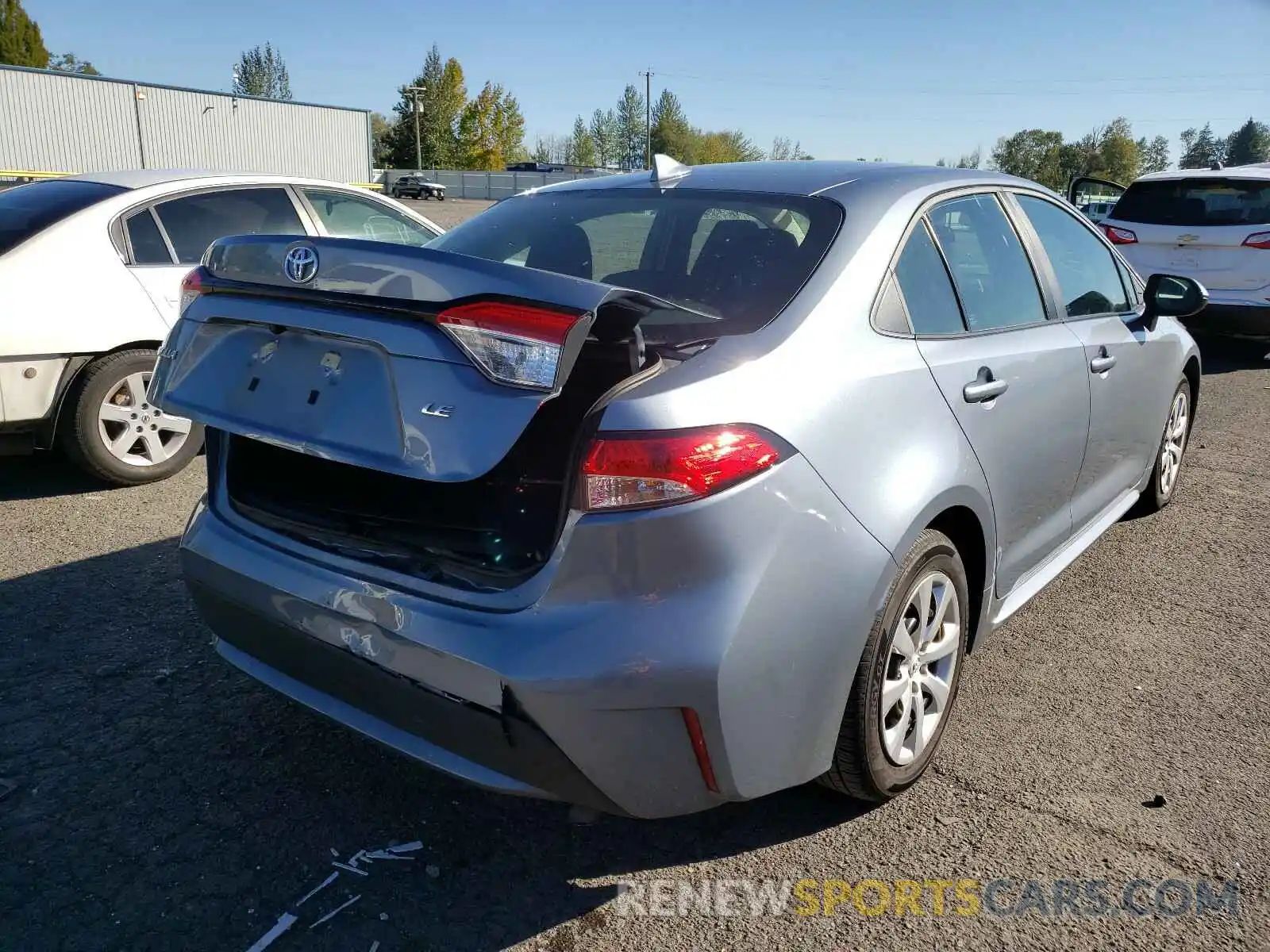 4 Photograph of a damaged car 5YFEPRAE8LP100731 TOYOTA COROLLA 2020