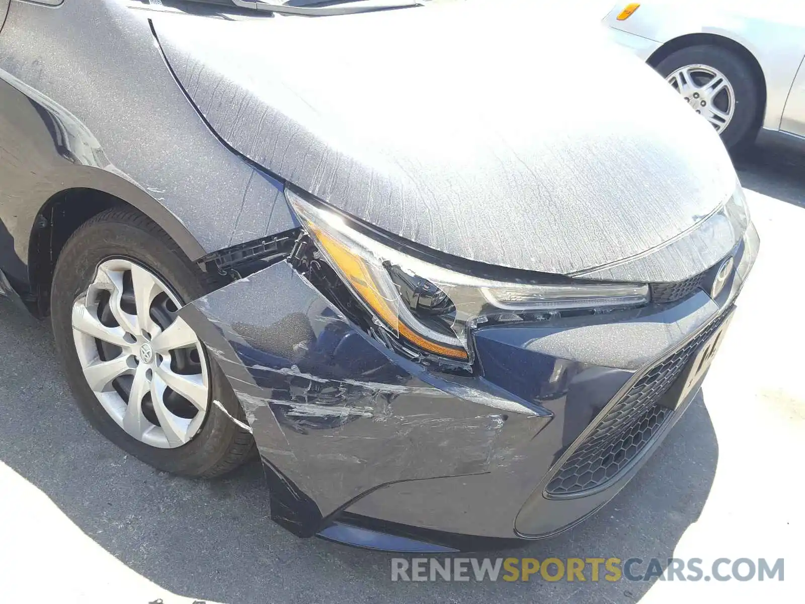 9 Photograph of a damaged car 5YFEPRAE8LP101183 TOYOTA COROLLA 2020