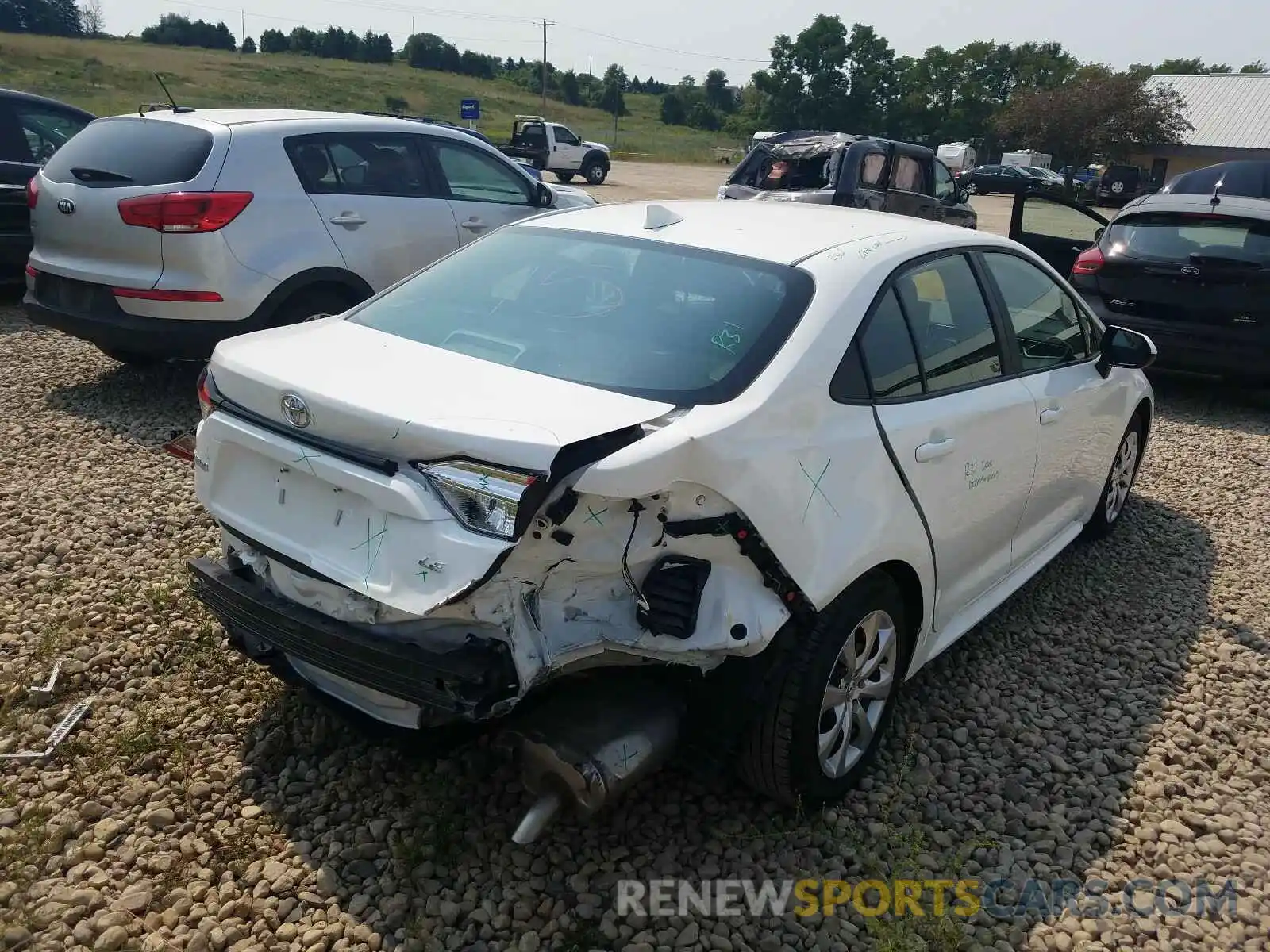 4 Photograph of a damaged car 5YFEPRAE8LP101510 TOYOTA COROLLA 2020