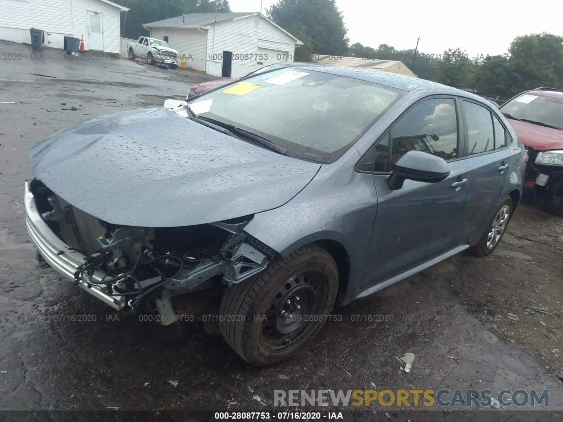 2 Photograph of a damaged car 5YFEPRAE8LP101572 TOYOTA COROLLA 2020