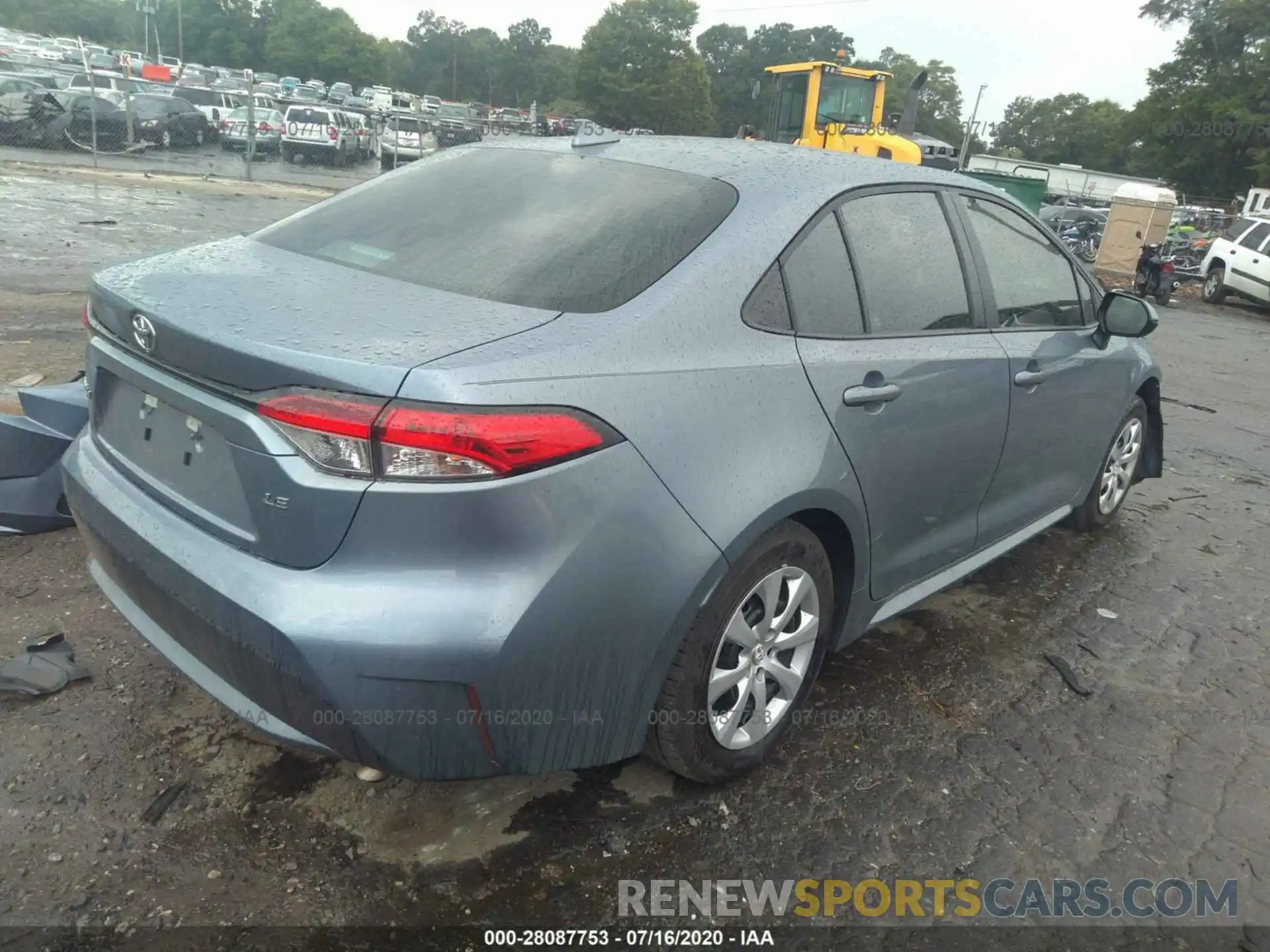 4 Photograph of a damaged car 5YFEPRAE8LP101572 TOYOTA COROLLA 2020