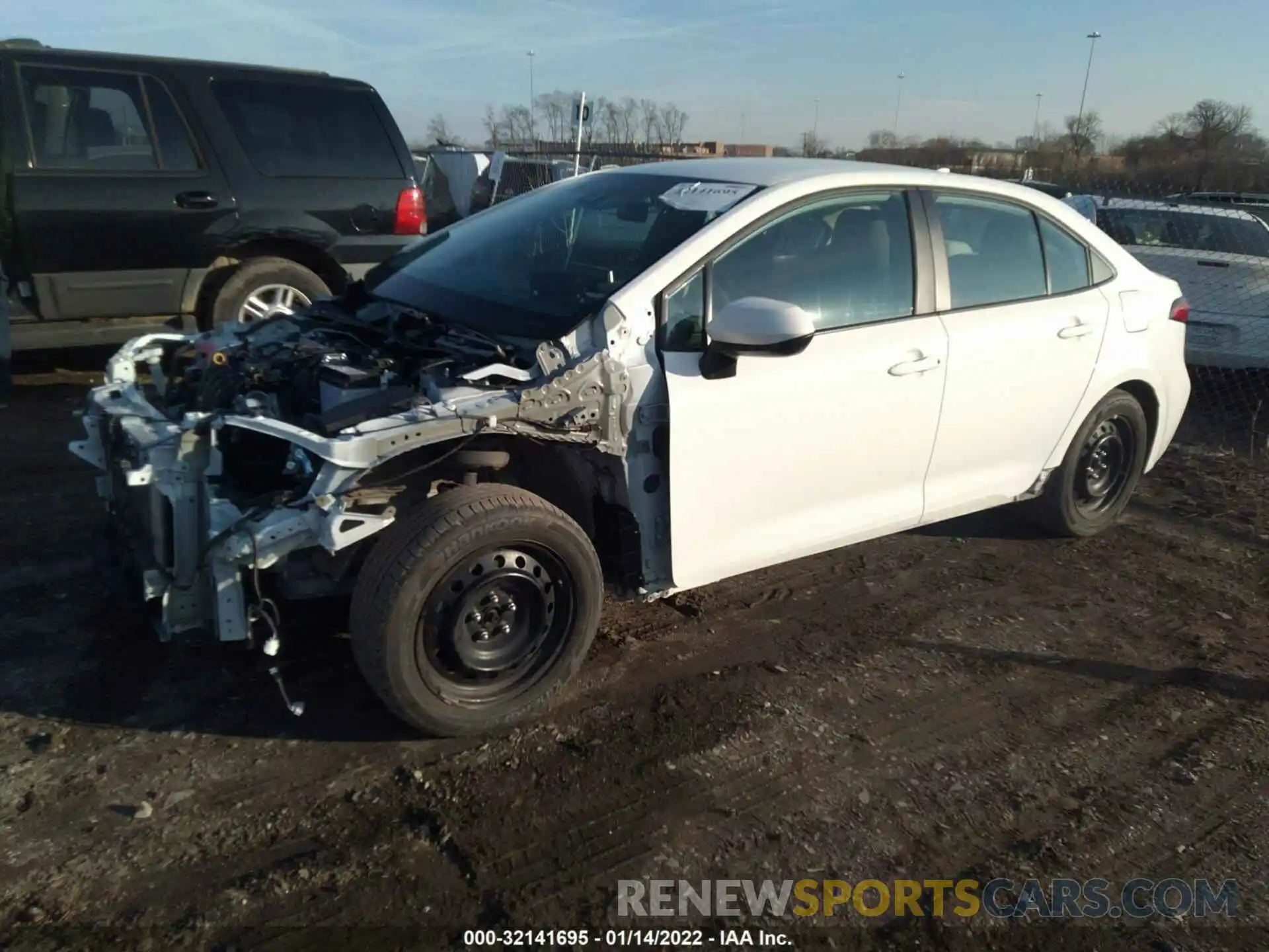 2 Photograph of a damaged car 5YFEPRAE8LP101605 TOYOTA COROLLA 2020