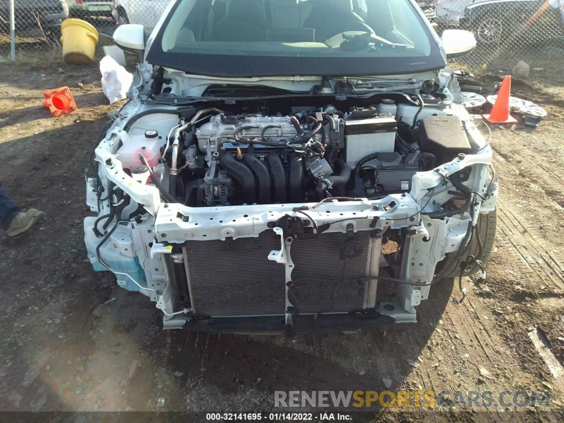 6 Photograph of a damaged car 5YFEPRAE8LP101605 TOYOTA COROLLA 2020