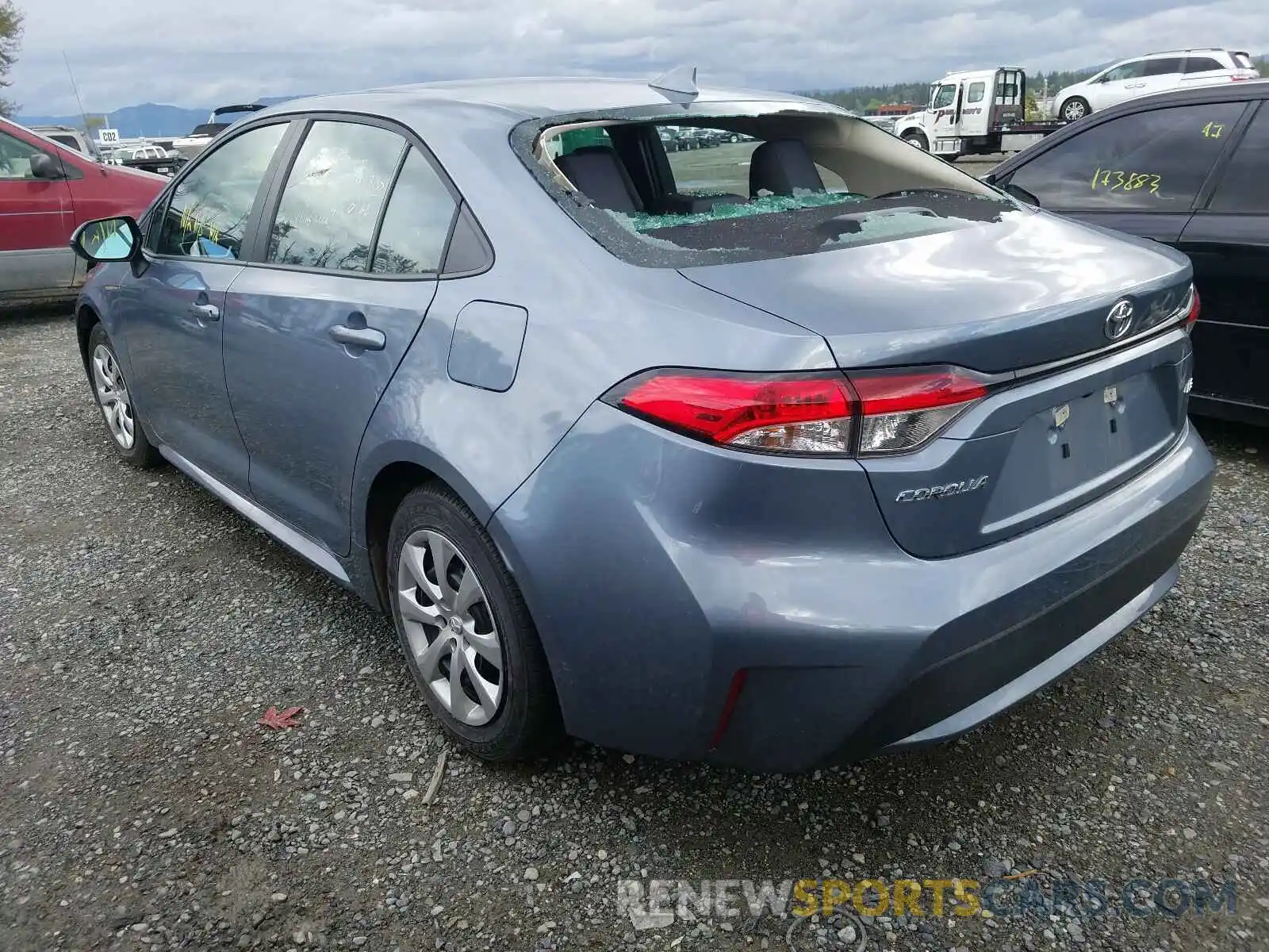 3 Photograph of a damaged car 5YFEPRAE8LP101801 TOYOTA COROLLA 2020