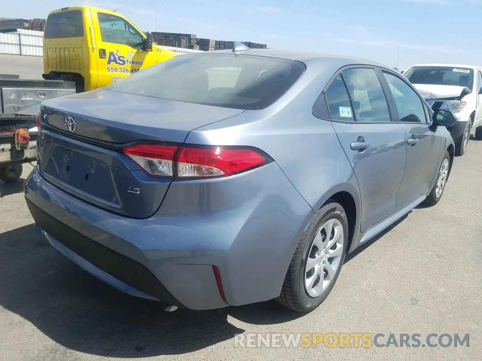 4 Photograph of a damaged car 5YFEPRAE8LP103872 TOYOTA COROLLA 2020