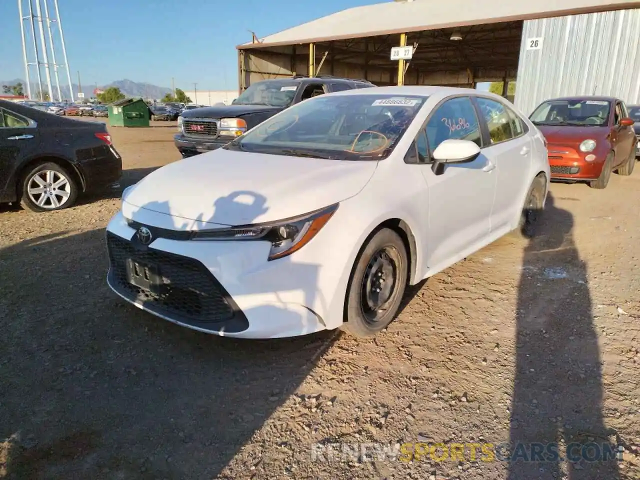 2 Photograph of a damaged car 5YFEPRAE8LP103905 TOYOTA COROLLA 2020