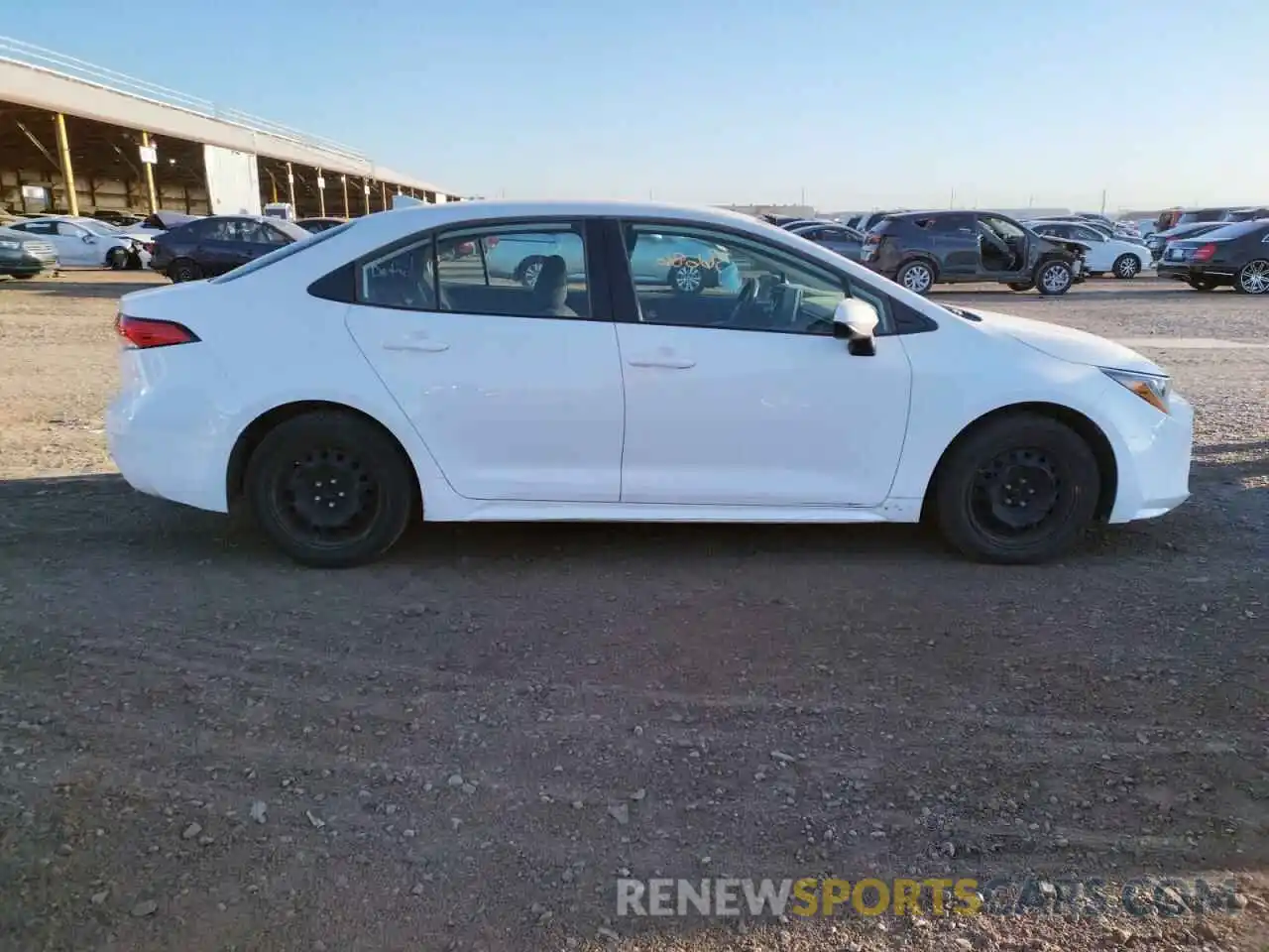 9 Photograph of a damaged car 5YFEPRAE8LP103905 TOYOTA COROLLA 2020