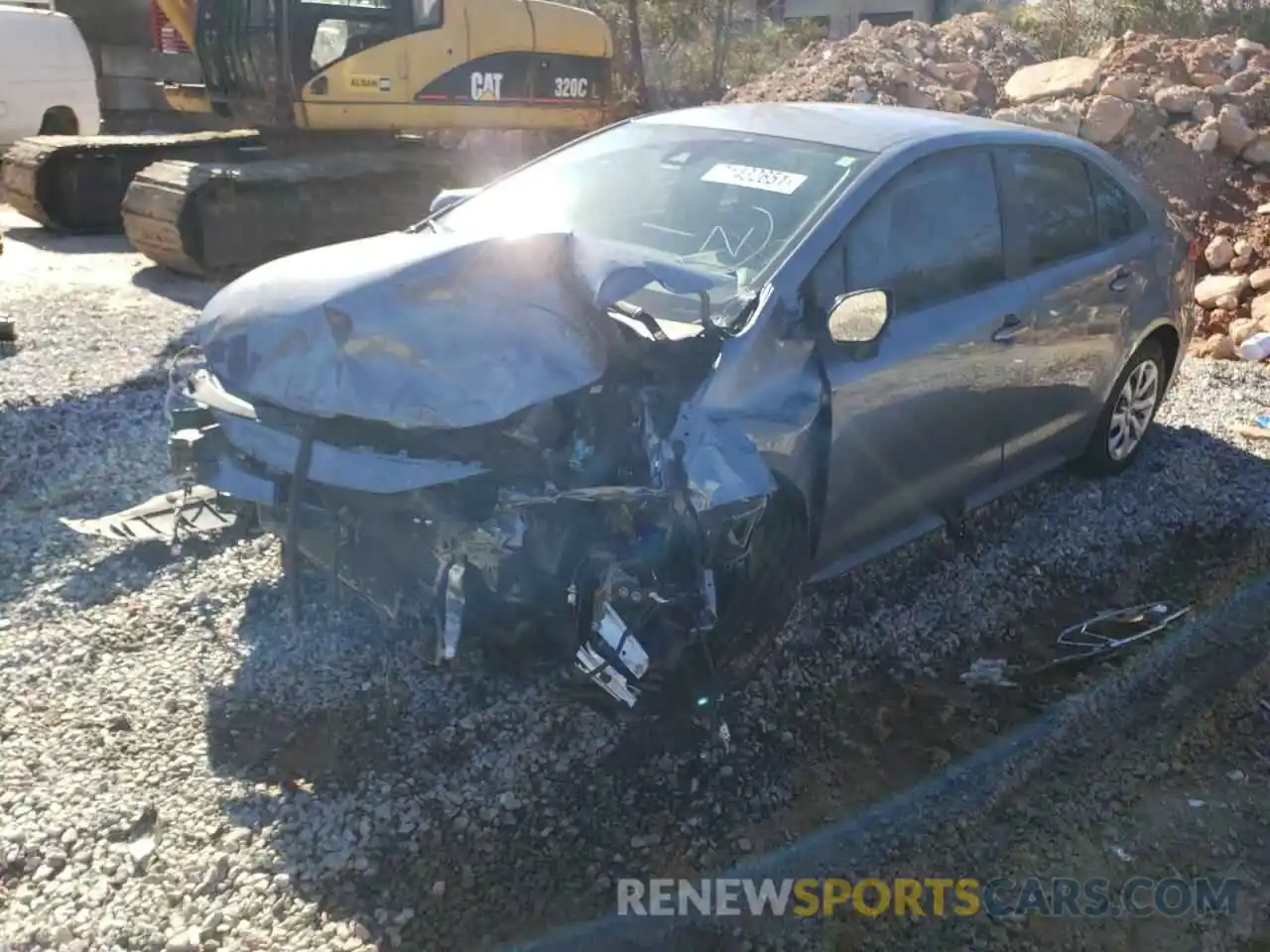 2 Photograph of a damaged car 5YFEPRAE8LP103998 TOYOTA COROLLA 2020