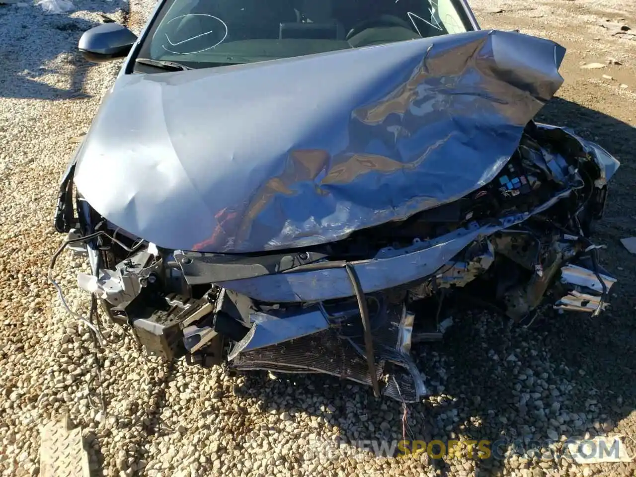 7 Photograph of a damaged car 5YFEPRAE8LP103998 TOYOTA COROLLA 2020