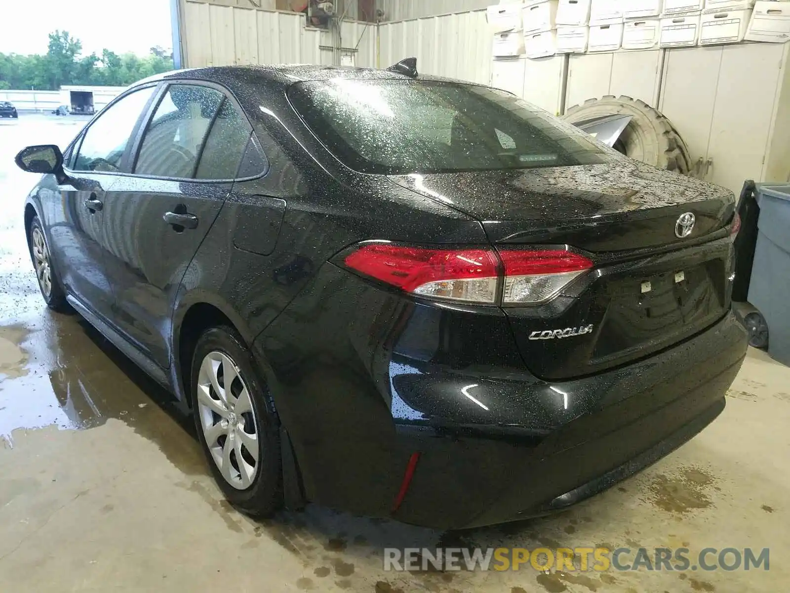 3 Photograph of a damaged car 5YFEPRAE8LP105783 TOYOTA COROLLA 2020