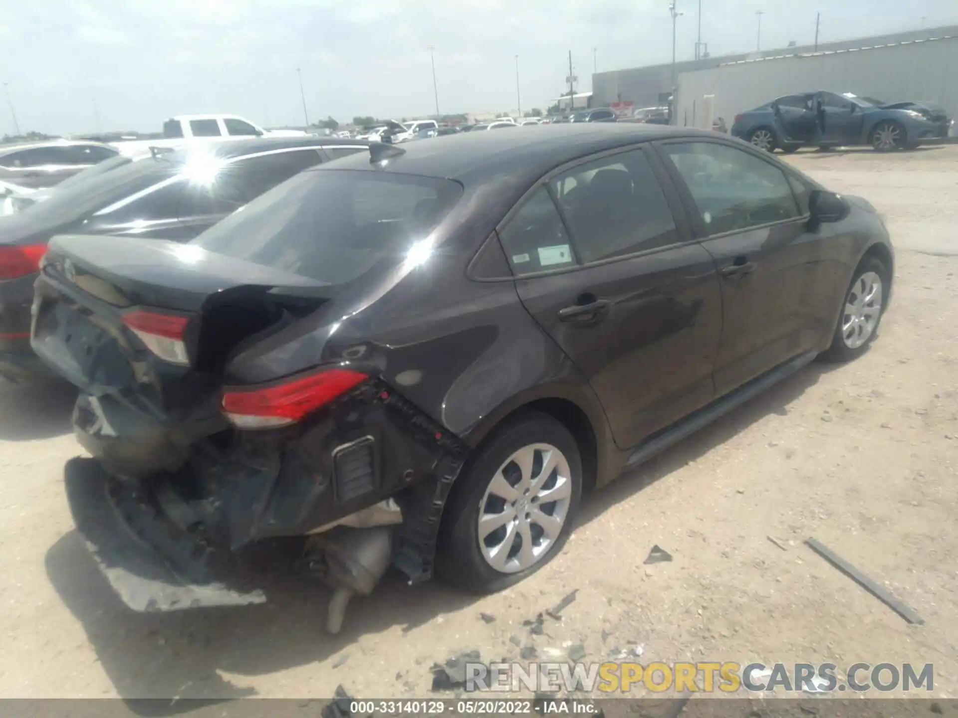 4 Photograph of a damaged car 5YFEPRAE8LP106805 TOYOTA COROLLA 2020