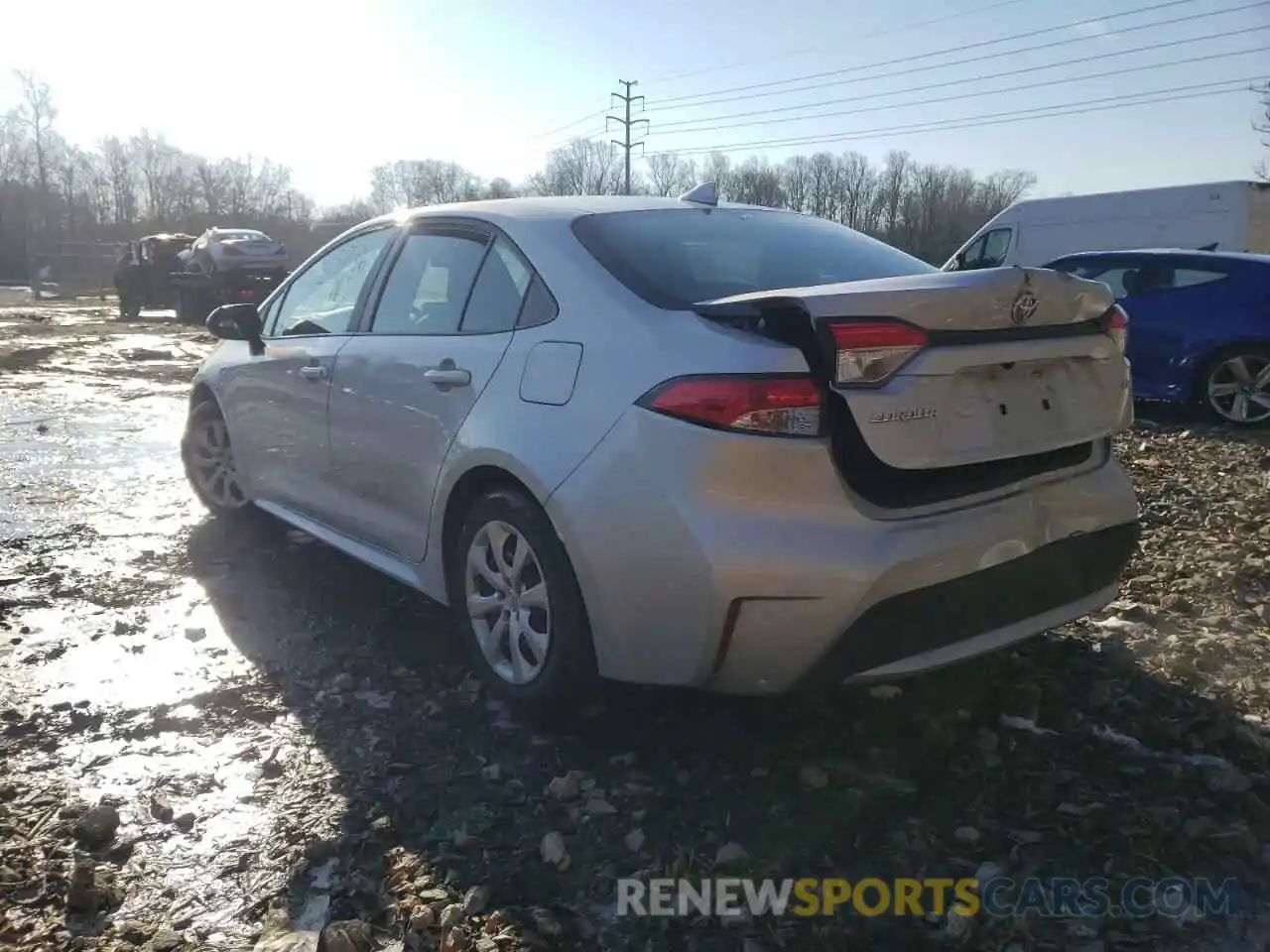 3 Photograph of a damaged car 5YFEPRAE8LP107050 TOYOTA COROLLA 2020