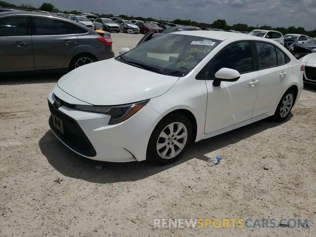 2 Photograph of a damaged car 5YFEPRAE8LP108117 TOYOTA COROLLA 2020