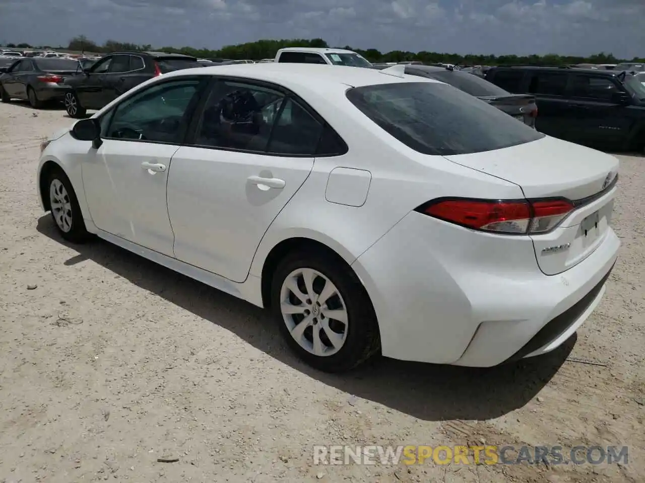 3 Photograph of a damaged car 5YFEPRAE8LP108117 TOYOTA COROLLA 2020