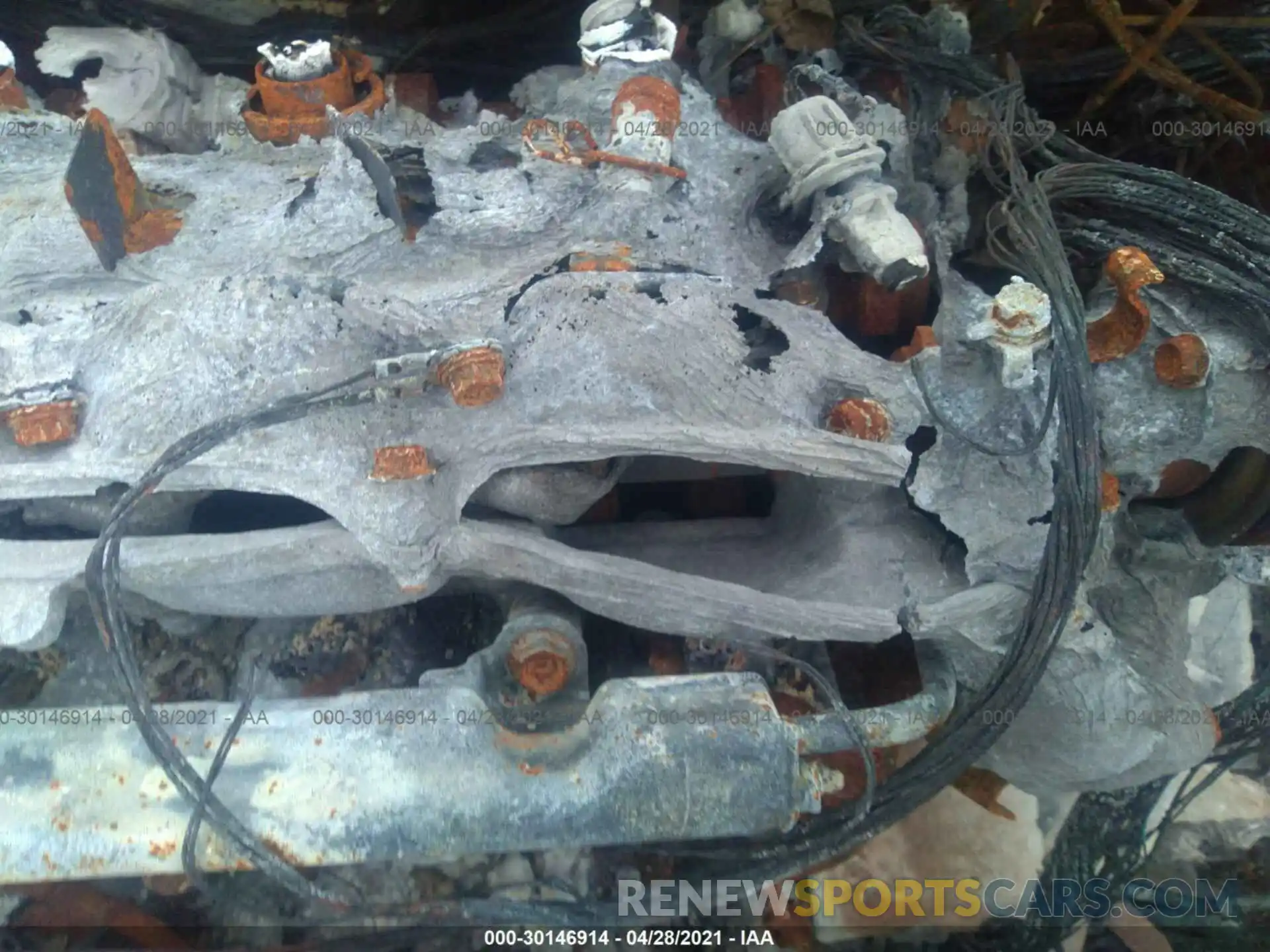 10 Photograph of a damaged car 5YFEPRAE8LP108831 TOYOTA COROLLA 2020