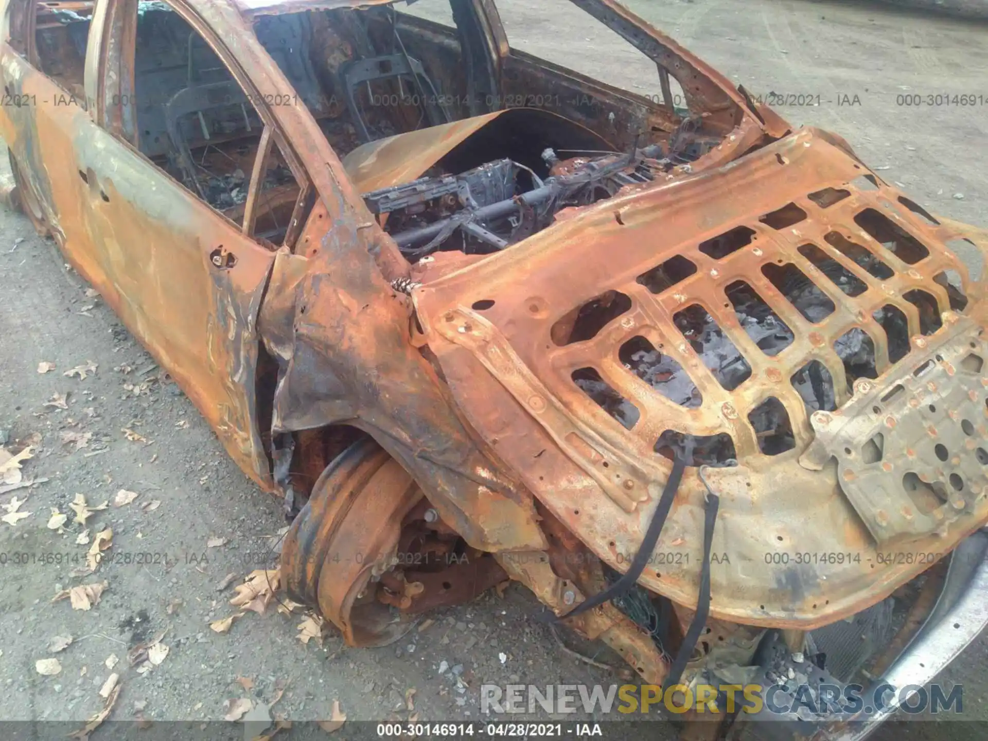 6 Photograph of a damaged car 5YFEPRAE8LP108831 TOYOTA COROLLA 2020