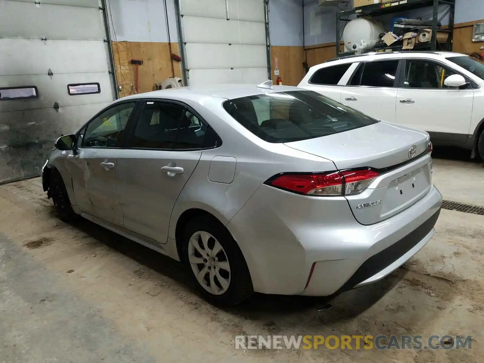 3 Photograph of a damaged car 5YFEPRAE8LP108912 TOYOTA COROLLA 2020