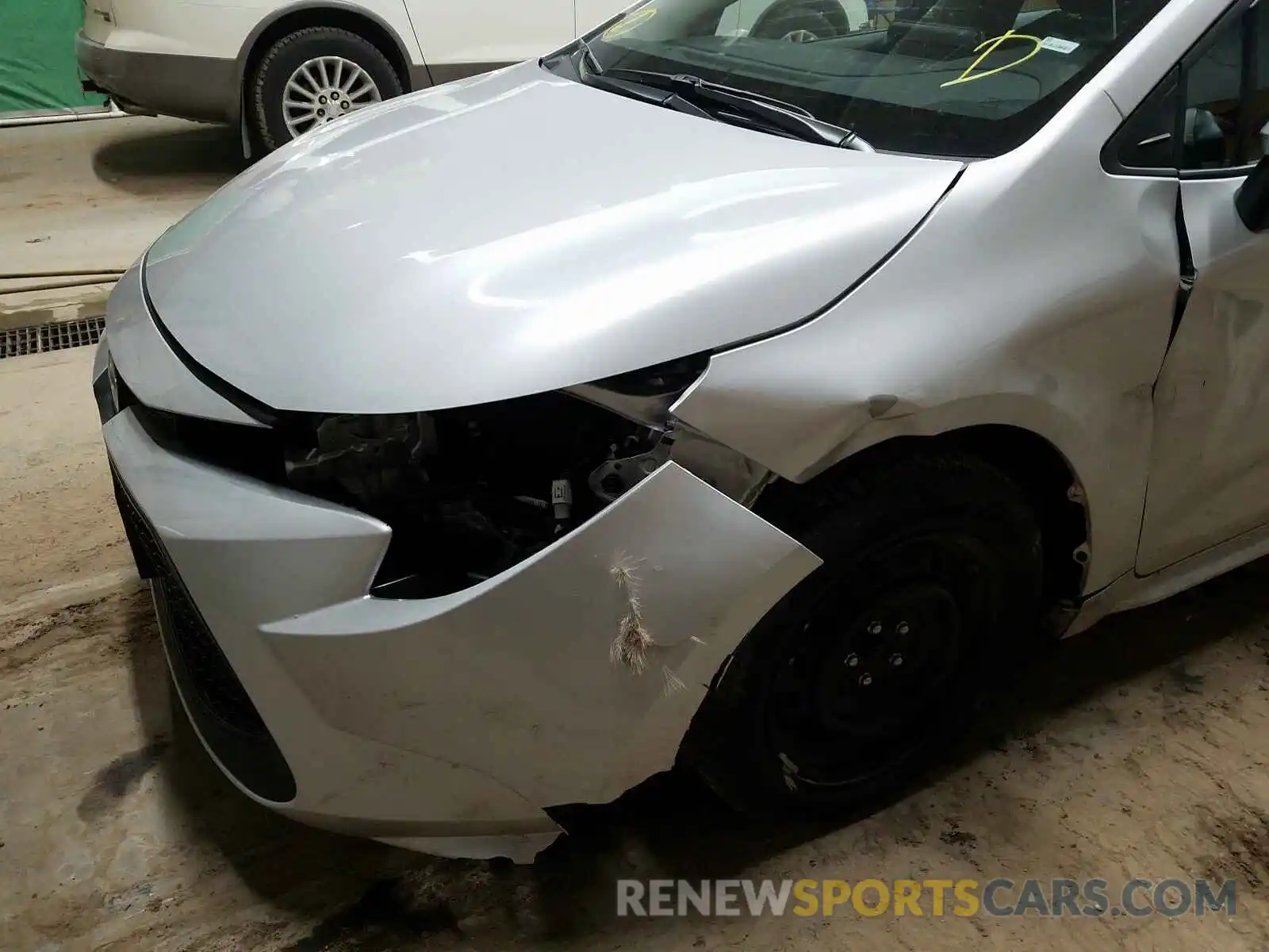 9 Photograph of a damaged car 5YFEPRAE8LP108912 TOYOTA COROLLA 2020