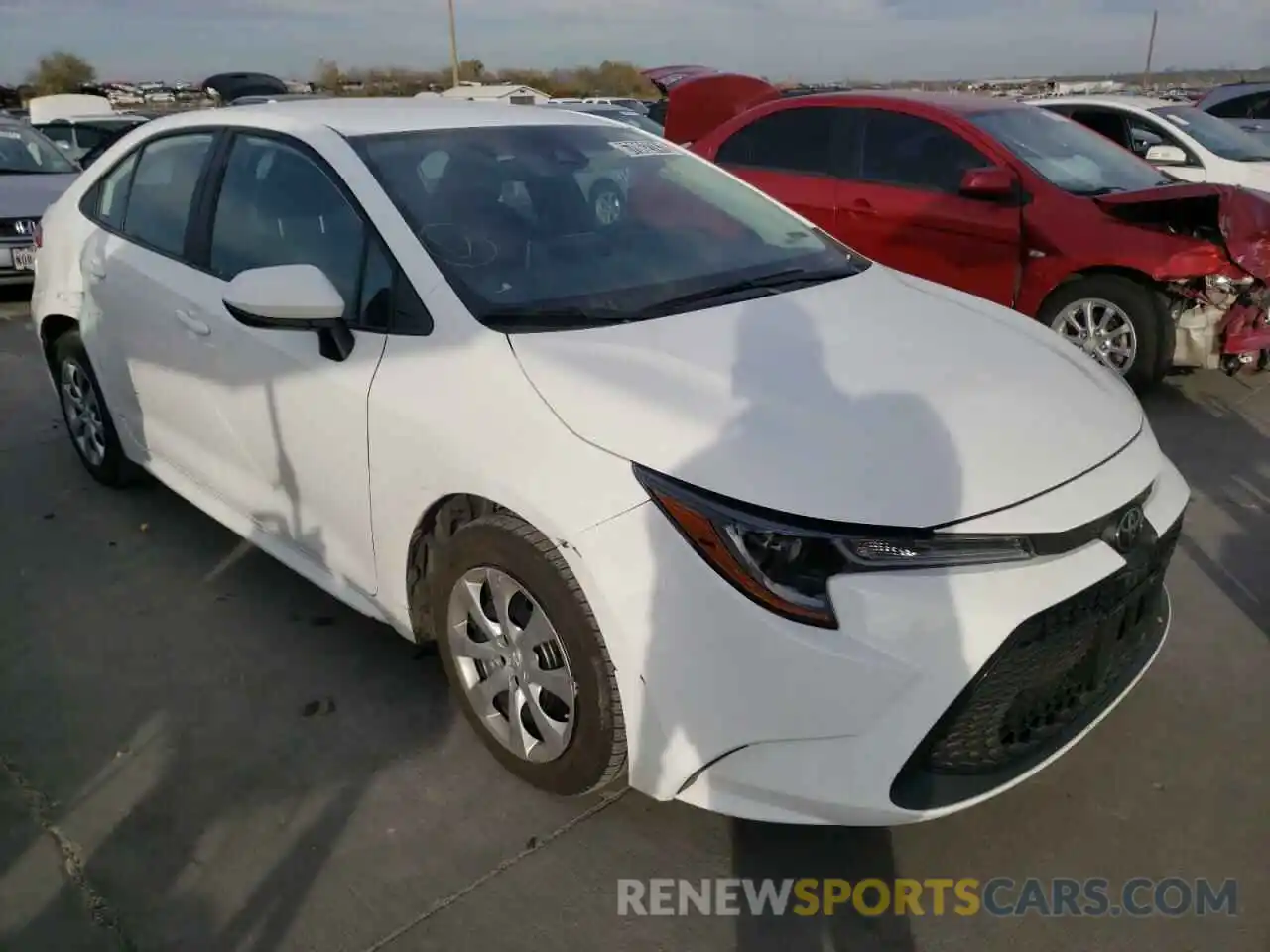 1 Photograph of a damaged car 5YFEPRAE8LP109221 TOYOTA COROLLA 2020