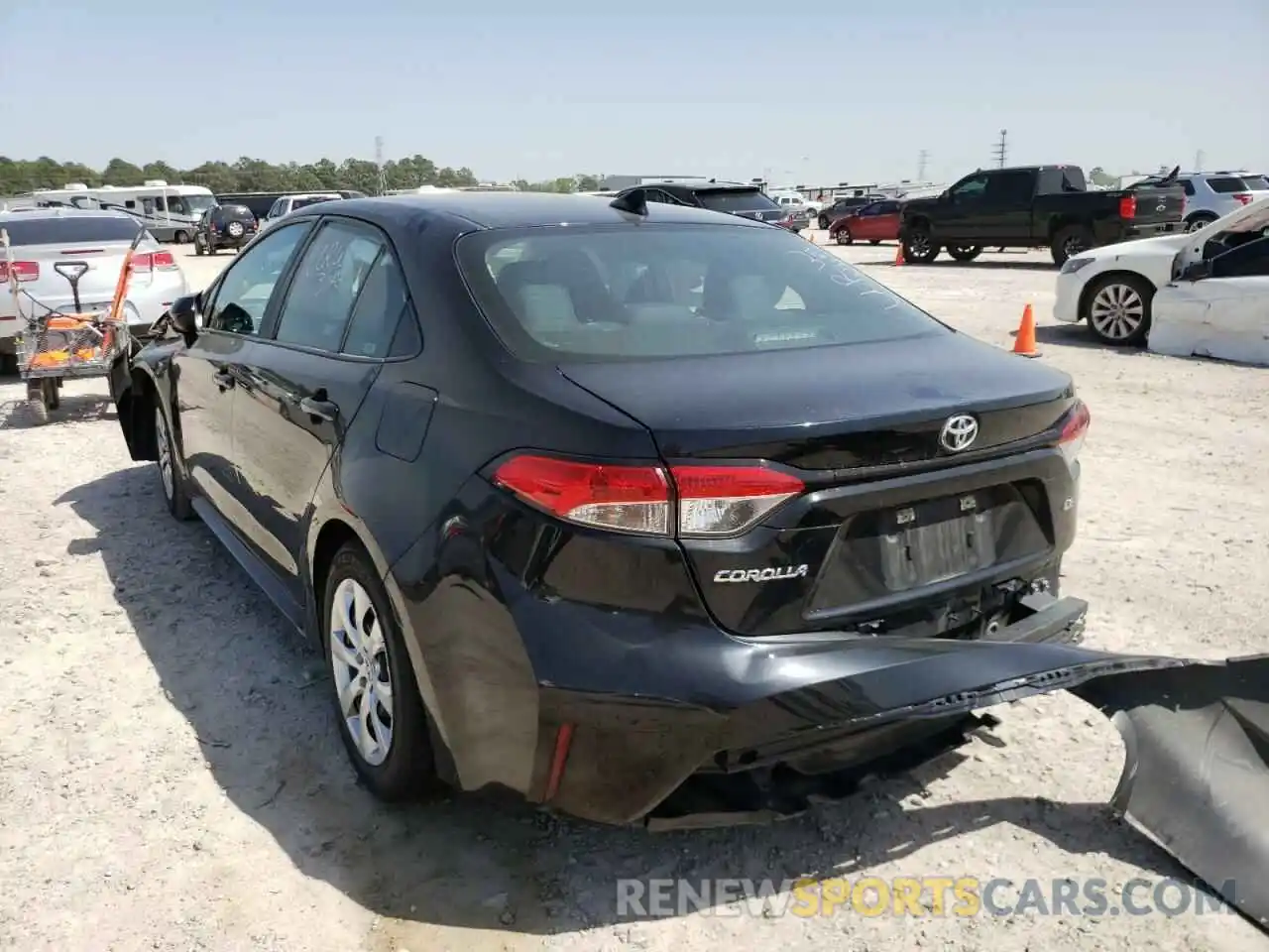 3 Photograph of a damaged car 5YFEPRAE8LP109882 TOYOTA COROLLA 2020