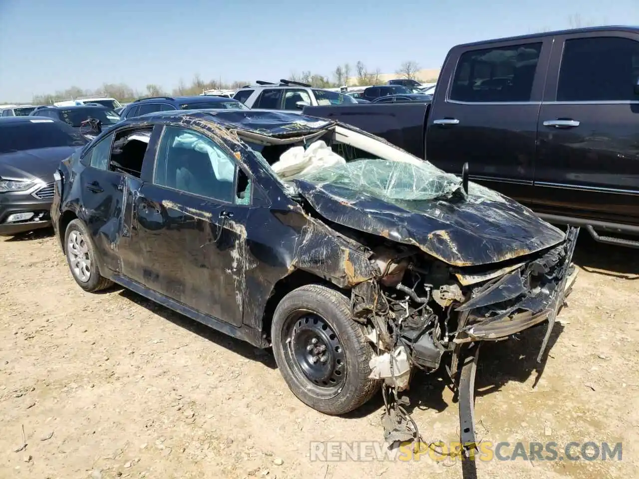 9 Photograph of a damaged car 5YFEPRAE8LP110675 TOYOTA COROLLA 2020