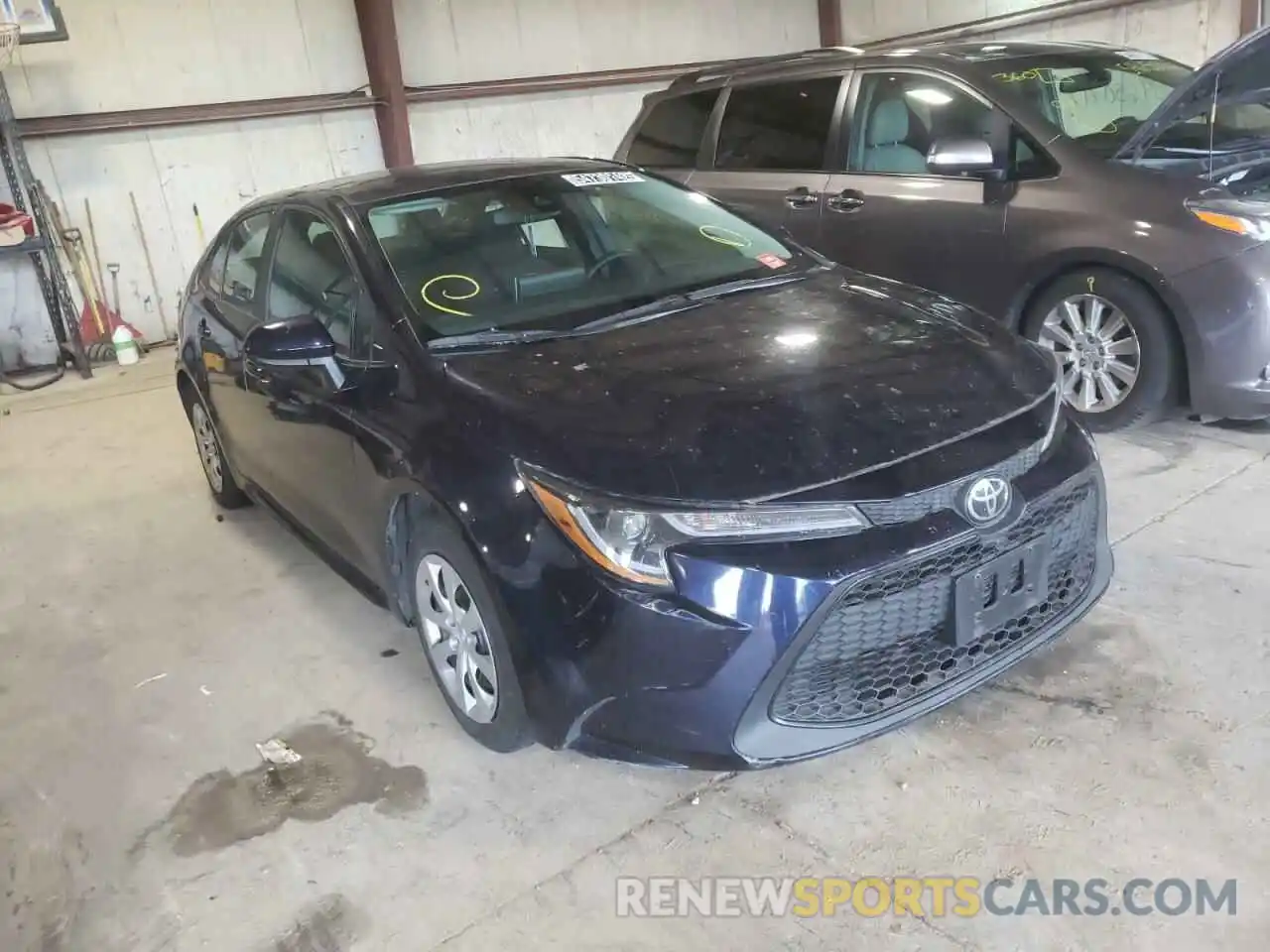 1 Photograph of a damaged car 5YFEPRAE8LP113768 TOYOTA COROLLA 2020